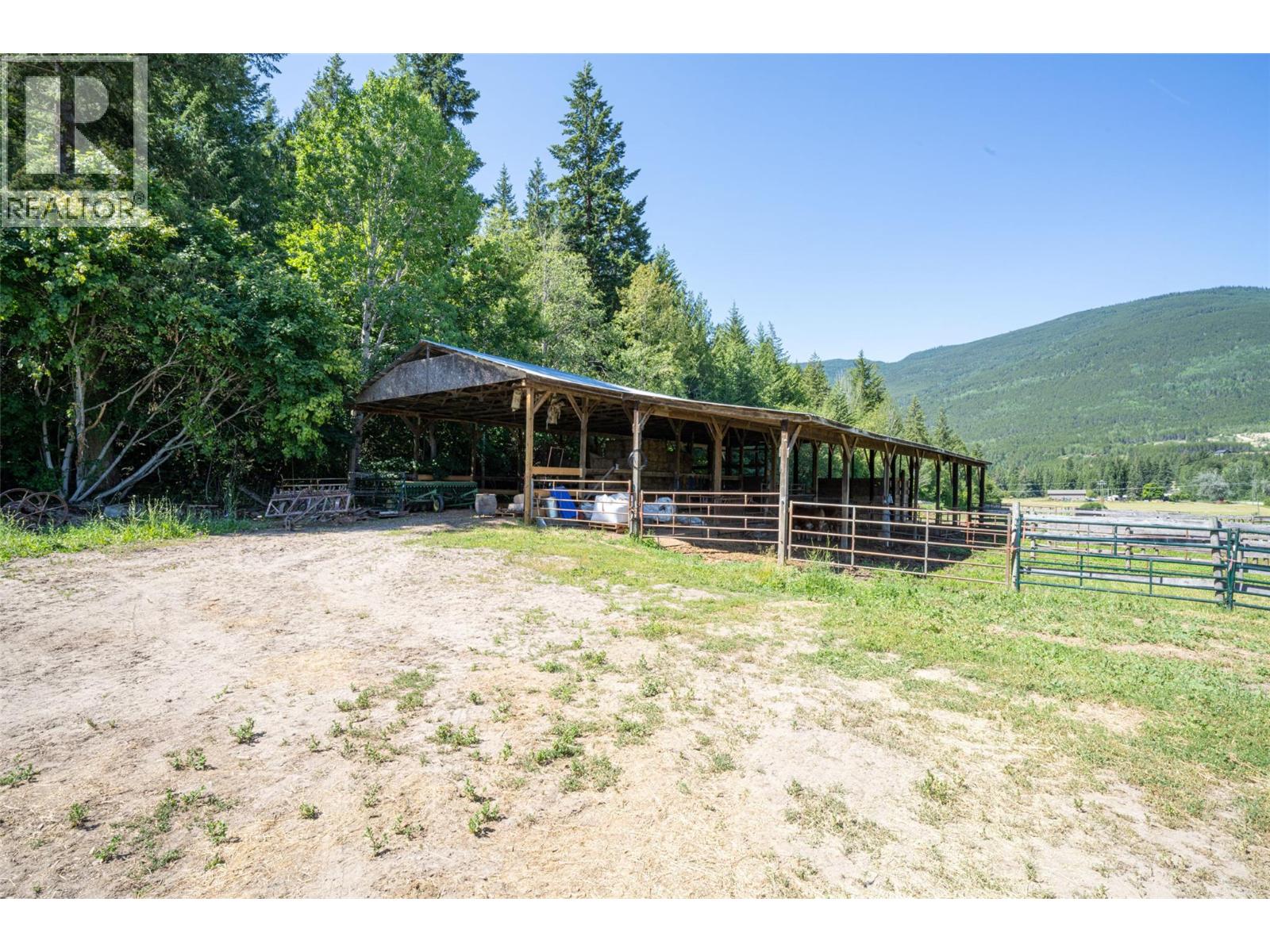 2990 50 Street Nw, Salmon Arm, British Columbia  V1E 4M2 - Photo 64 - 10379528