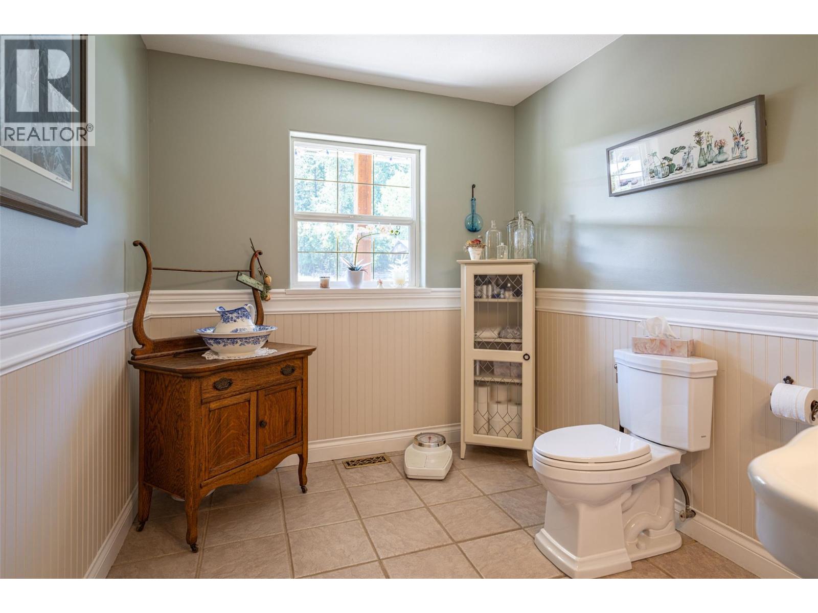 2990 50 Street Nw, Salmon Arm, British Columbia  V1E 4M2 - Photo 25 - 10379526