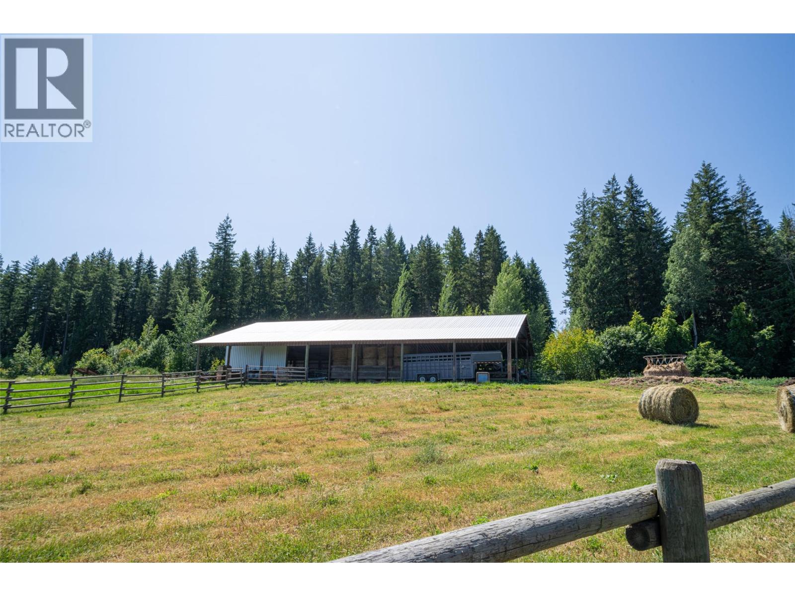 2990 50 Street Nw, Salmon Arm, British Columbia  V1E 4M2 - Photo 4 - 10379526