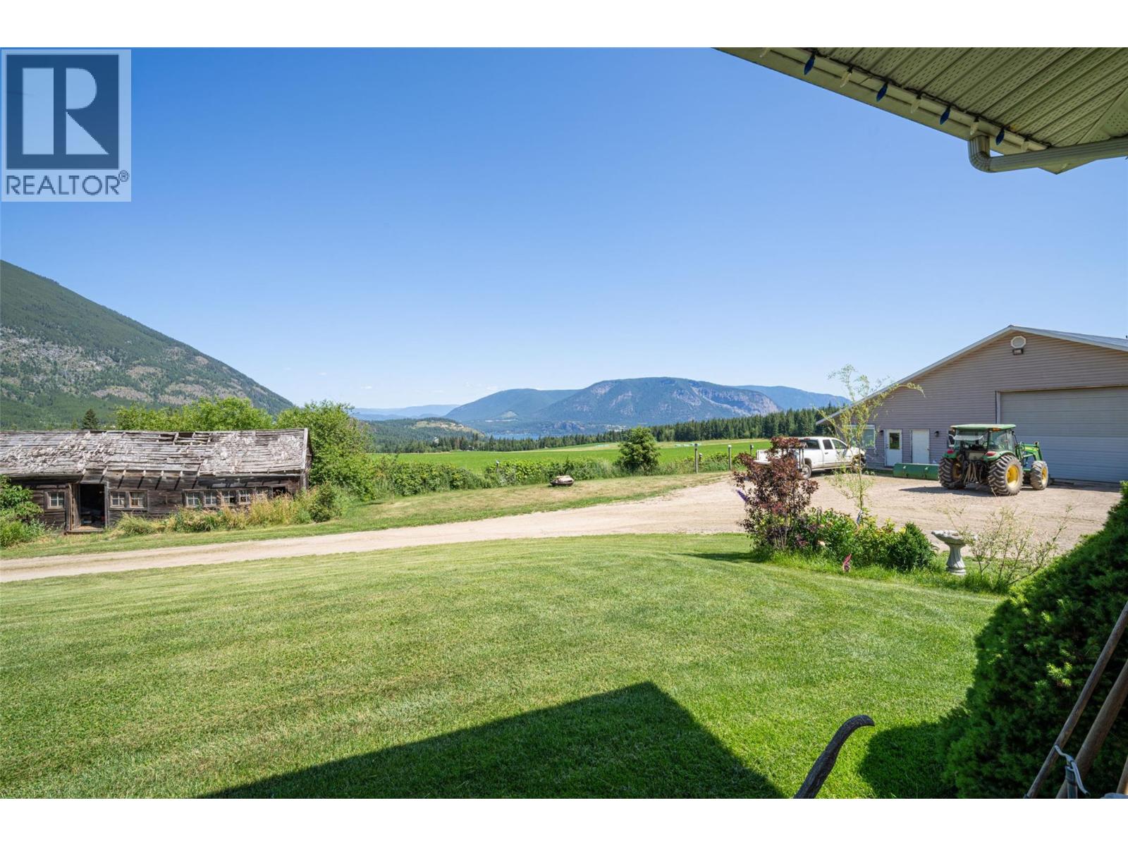 2990 50 Street Nw, Salmon Arm, British Columbia  V1E 4M2 - Photo 49 - 10379526