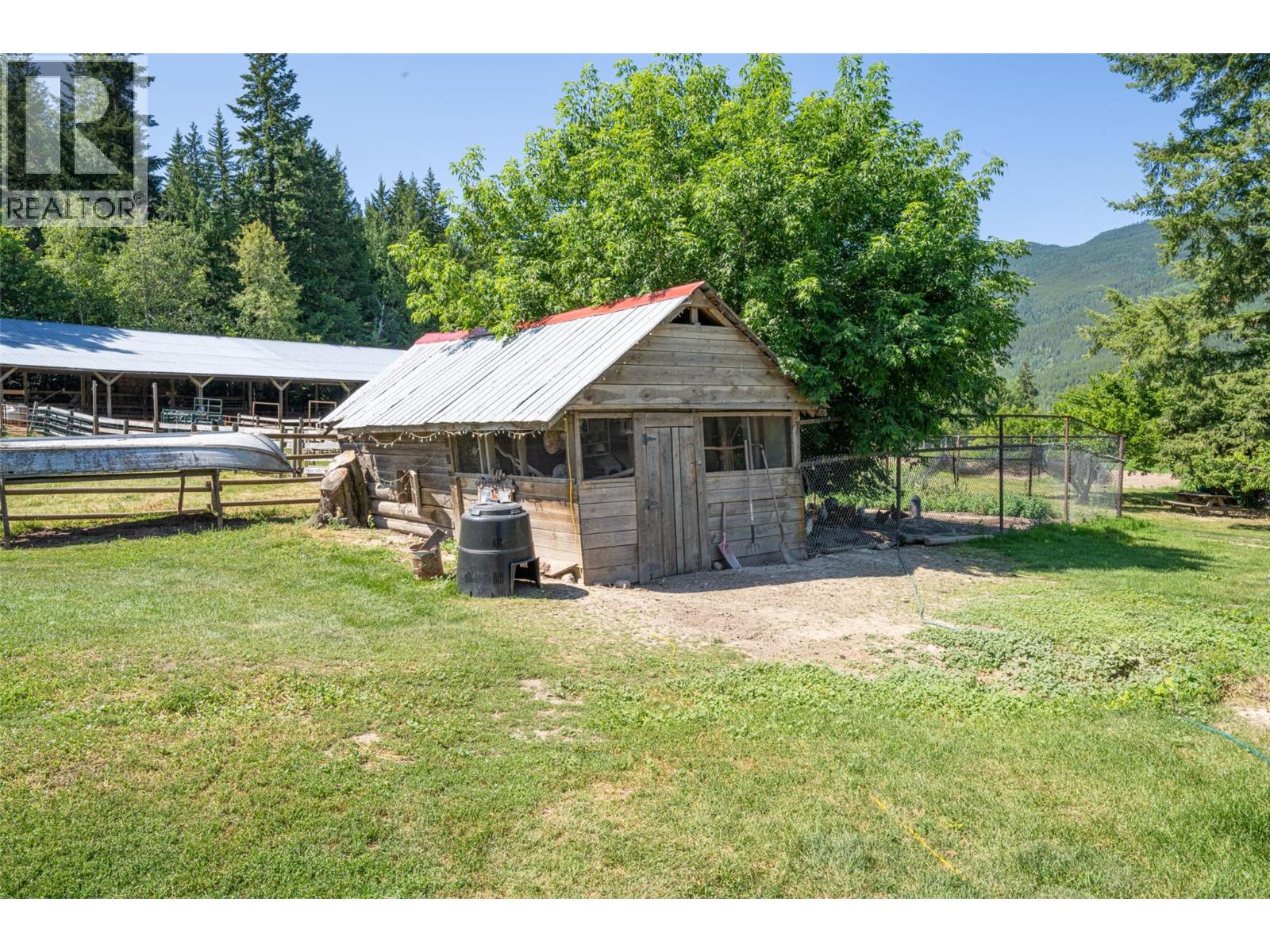 2990 50 Street Nw, Salmon Arm, British Columbia  V1E 4M2 - Photo 65 - 10379526