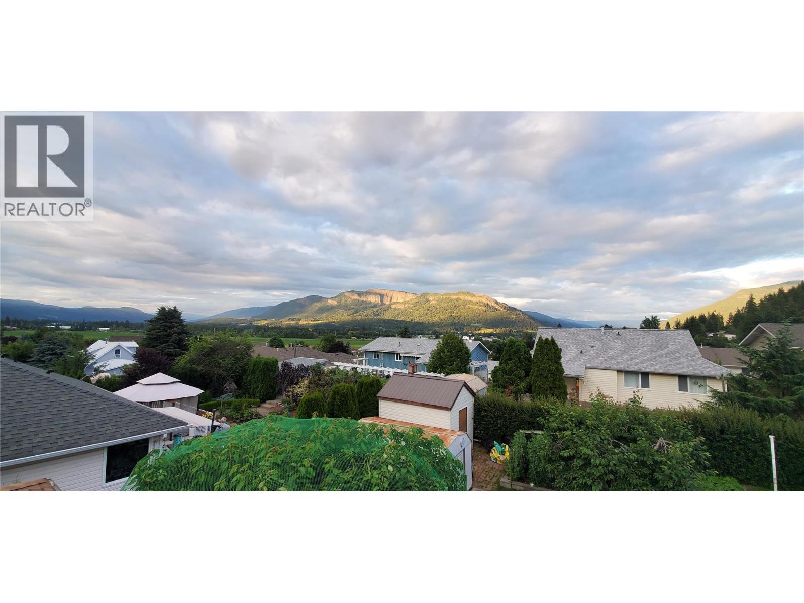 32 Preston Crescent, enderby, British Columbia
