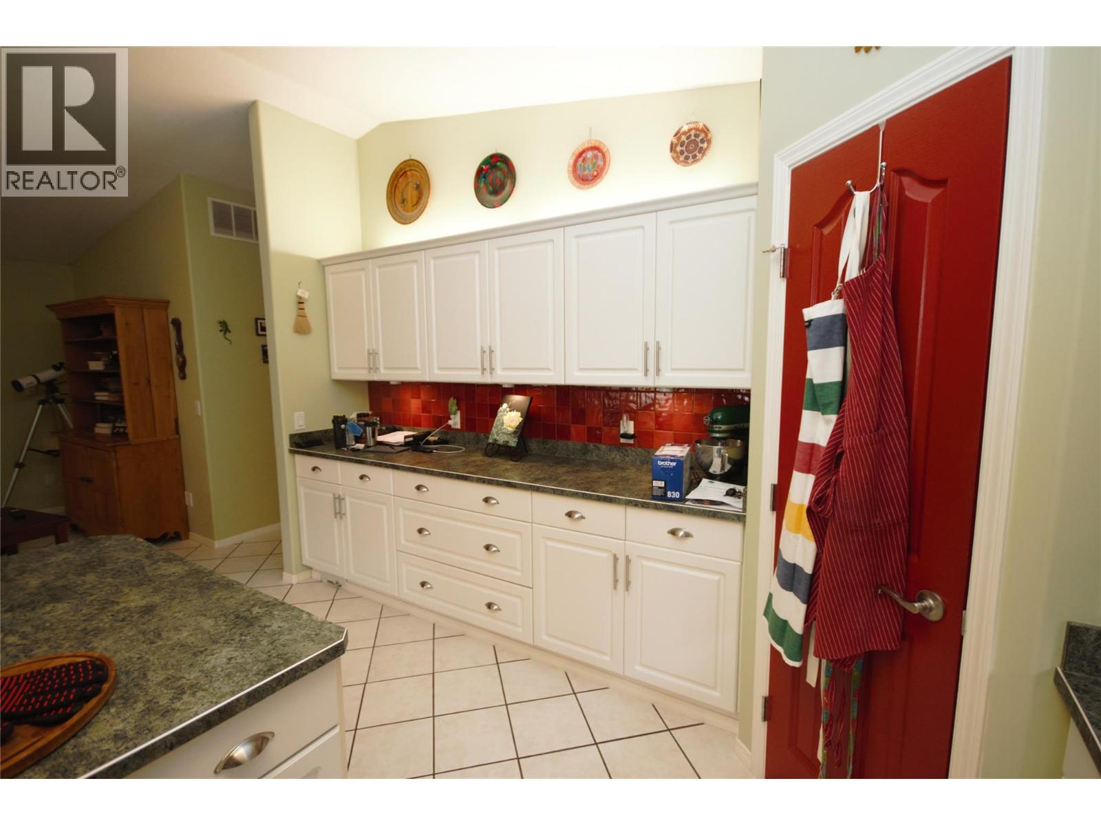 5226 Haynes Road, Oliver, British Columbia  V0H 1T1 - Photo 13 - 10379841