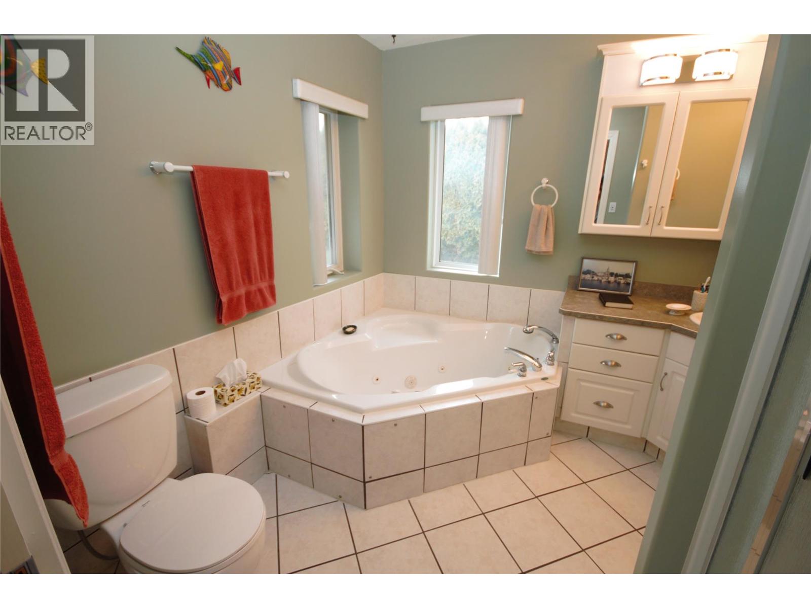 5226 Haynes Road, Oliver, British Columbia  V0H 1T1 - Photo 39 - 10379841