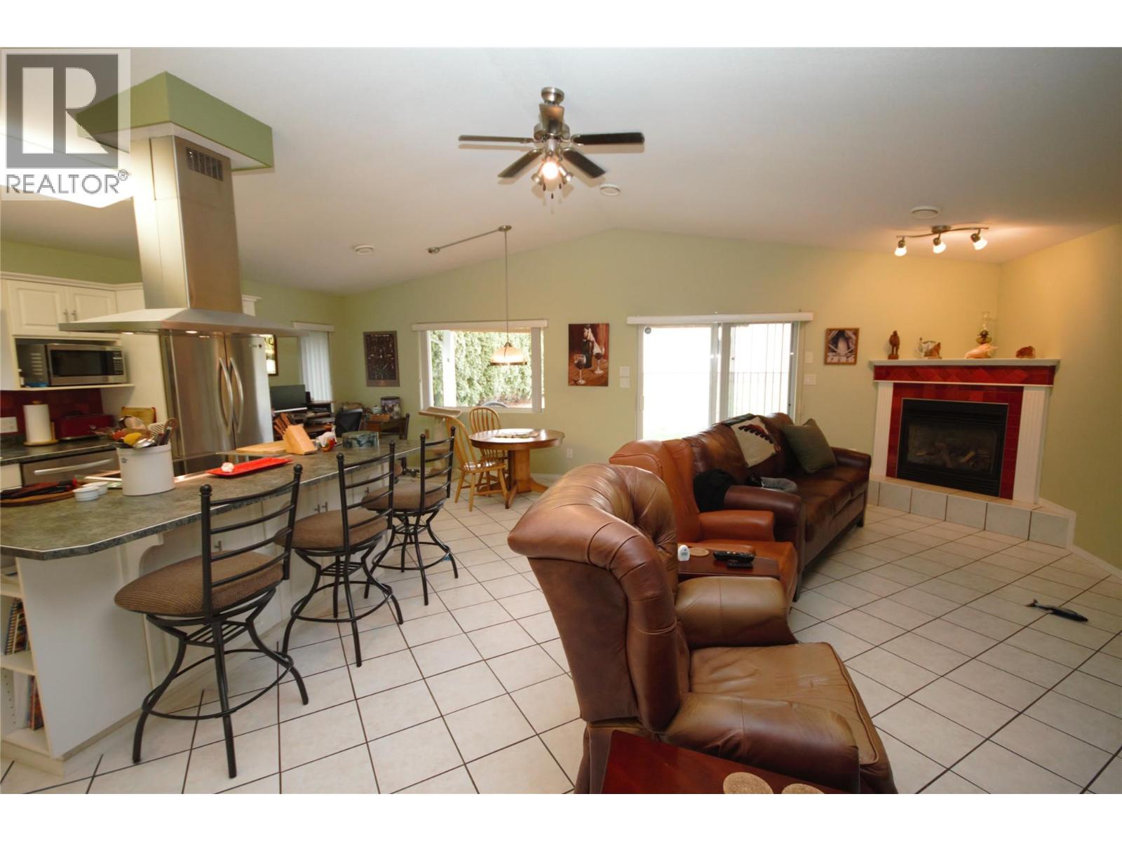 5226 Haynes Road, Oliver, British Columbia  V0H 1T1 - Photo 9 - 10379841