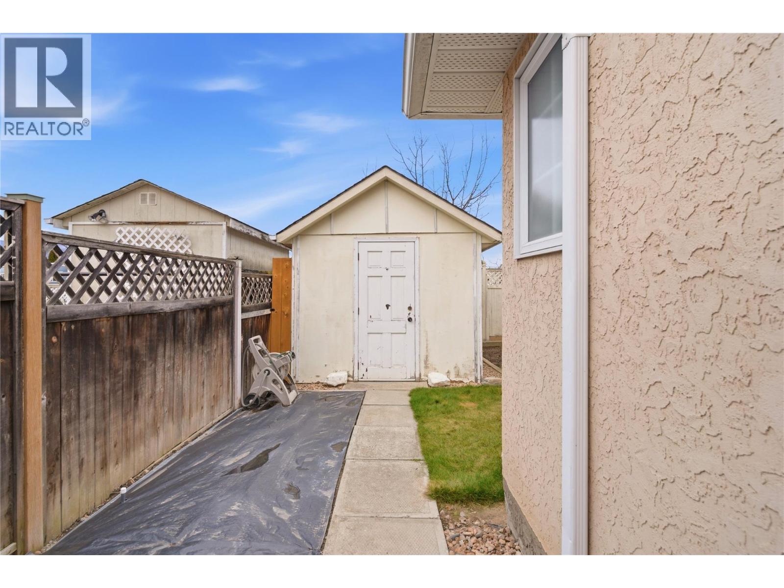 756 Springrose Way, Kelowna, British Columbia  V1W 3M2 - Photo 47 - 10379810
