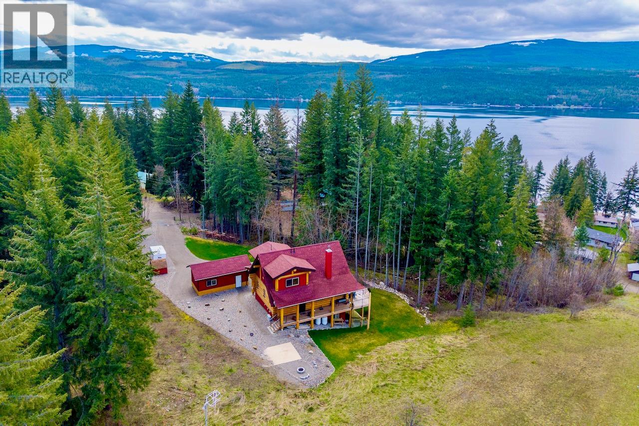 2589 Airstrip Road, Anglemont, British Columbia  V0E 1M8 - Photo 48 - 10379619