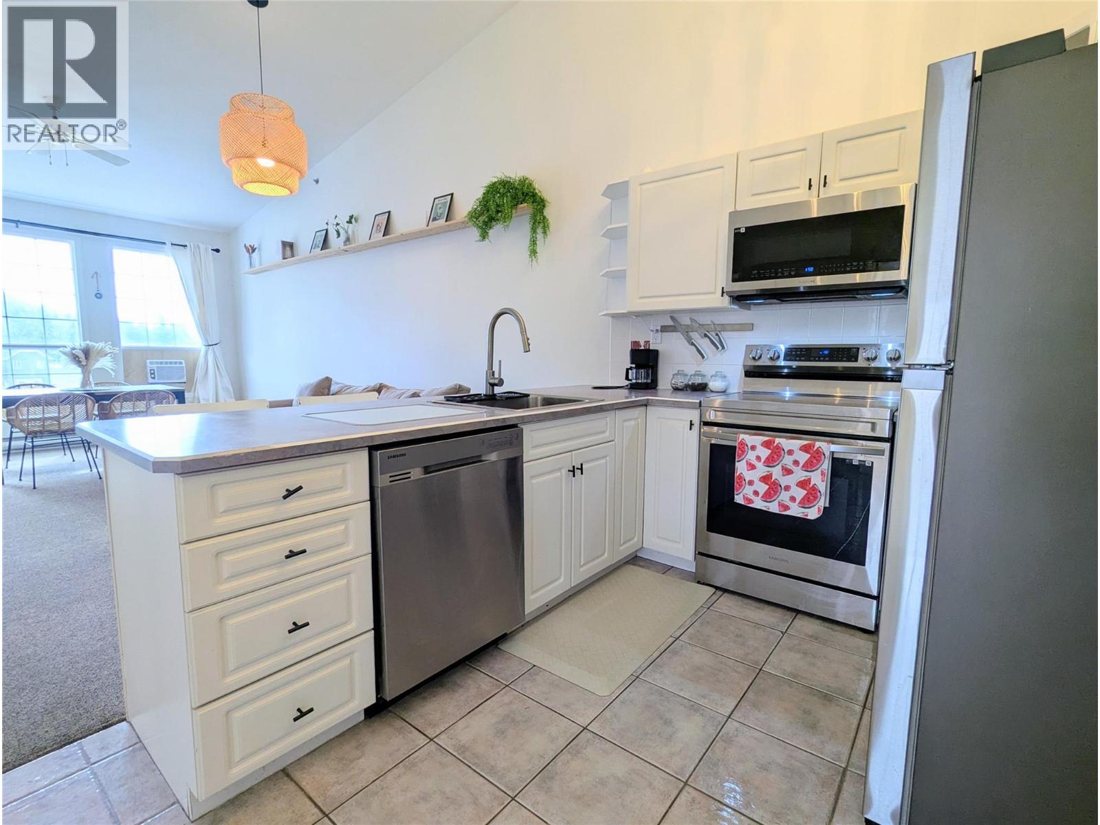 5052 Riverview Road Unit# 1013a, Fairmont Hot Springs, British Columbia  V0B 1L1 - Photo 10 - 10378778