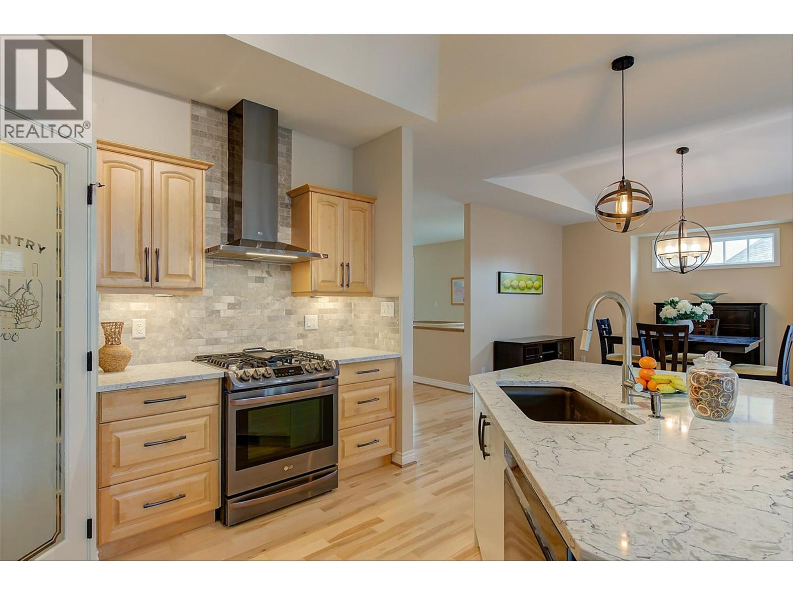 174 Jewell Place, Summerland, British Columbia  V0H 1Z4 - Photo 6 - 10379607