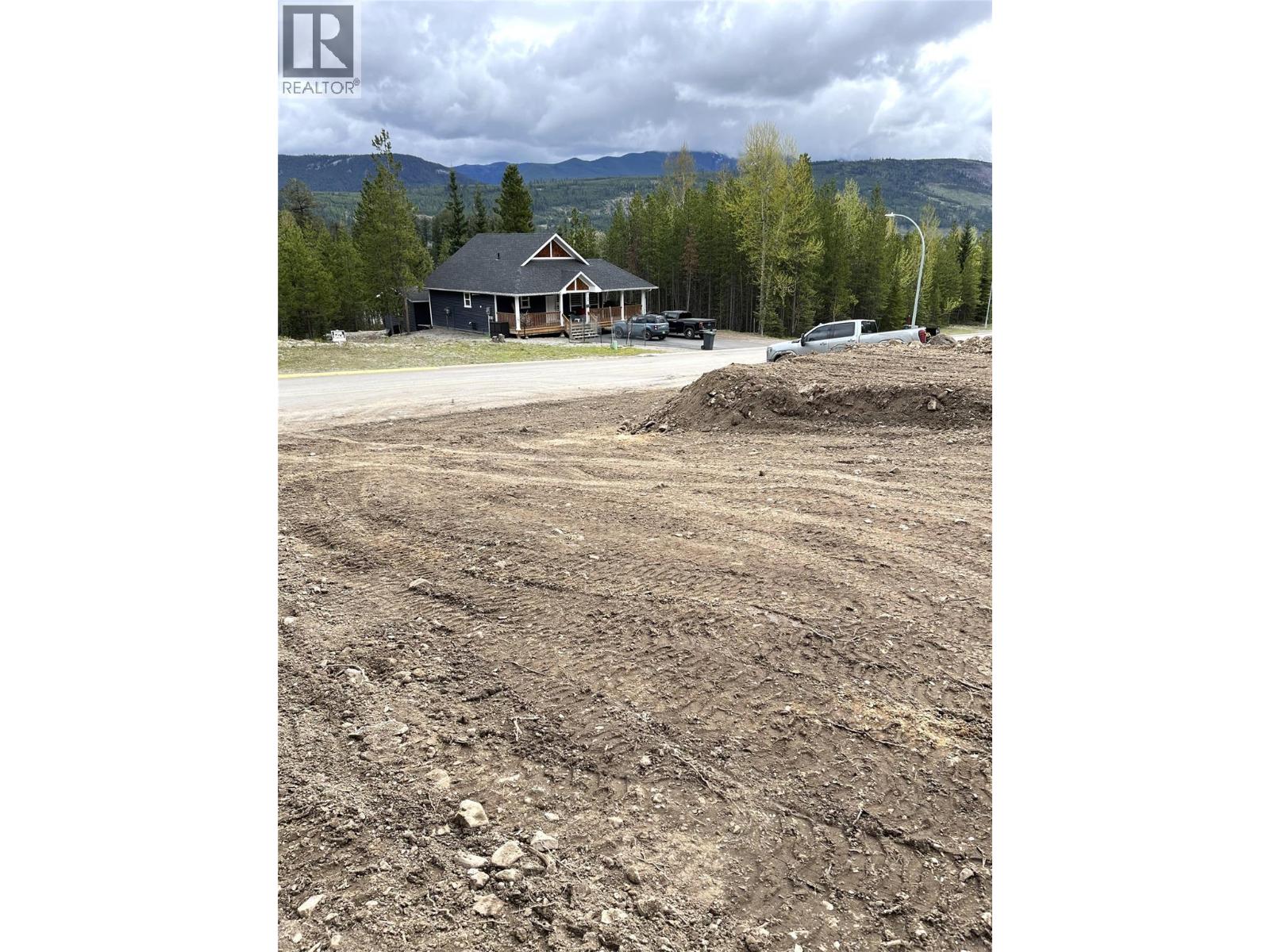 83 Deerborne Drive, Elkford, British Columbia  V0B 1H0 - Photo 6 - 10379903