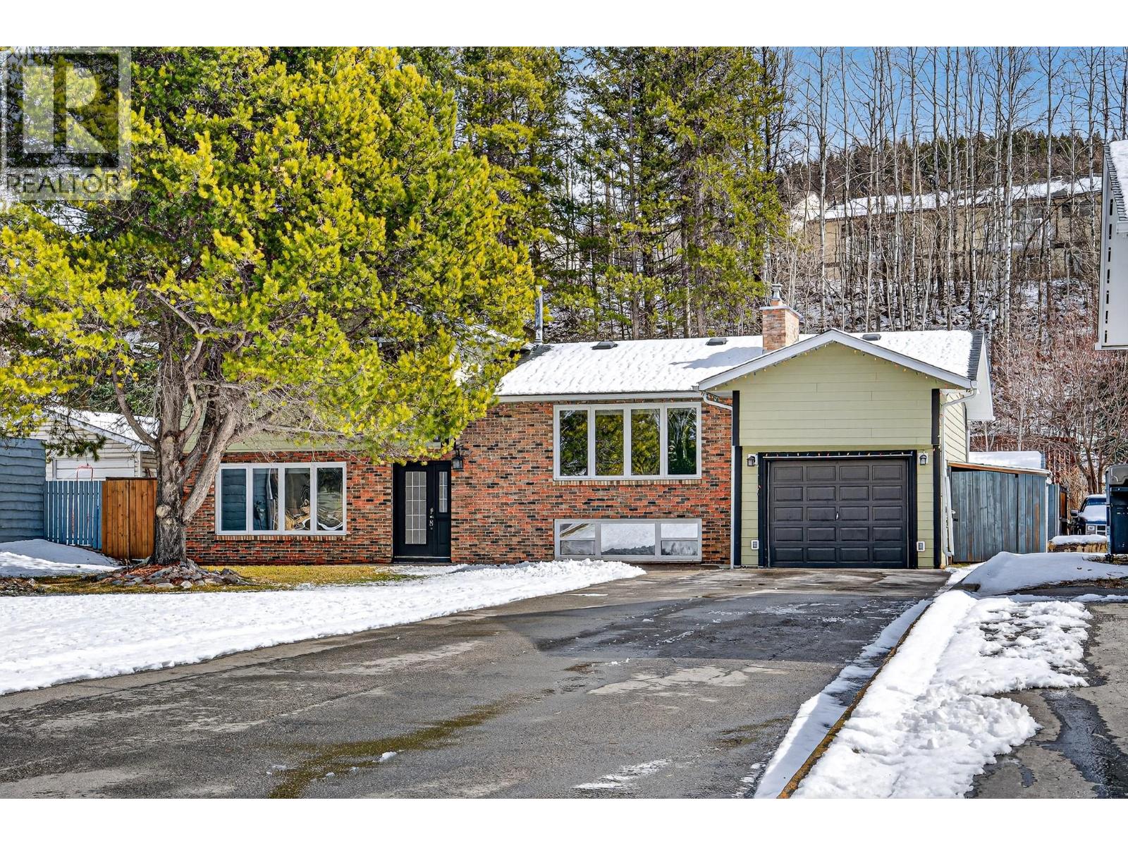 444 Engelmann Spruce Drive, sparwood, British Columbia