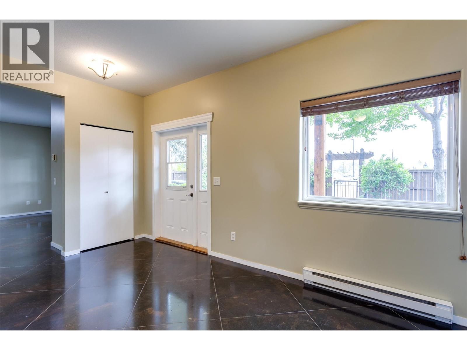 860 Glenwood Avenue, Kelowna, British Columbia  V1Y 5M5 - Photo 9 - 10379558