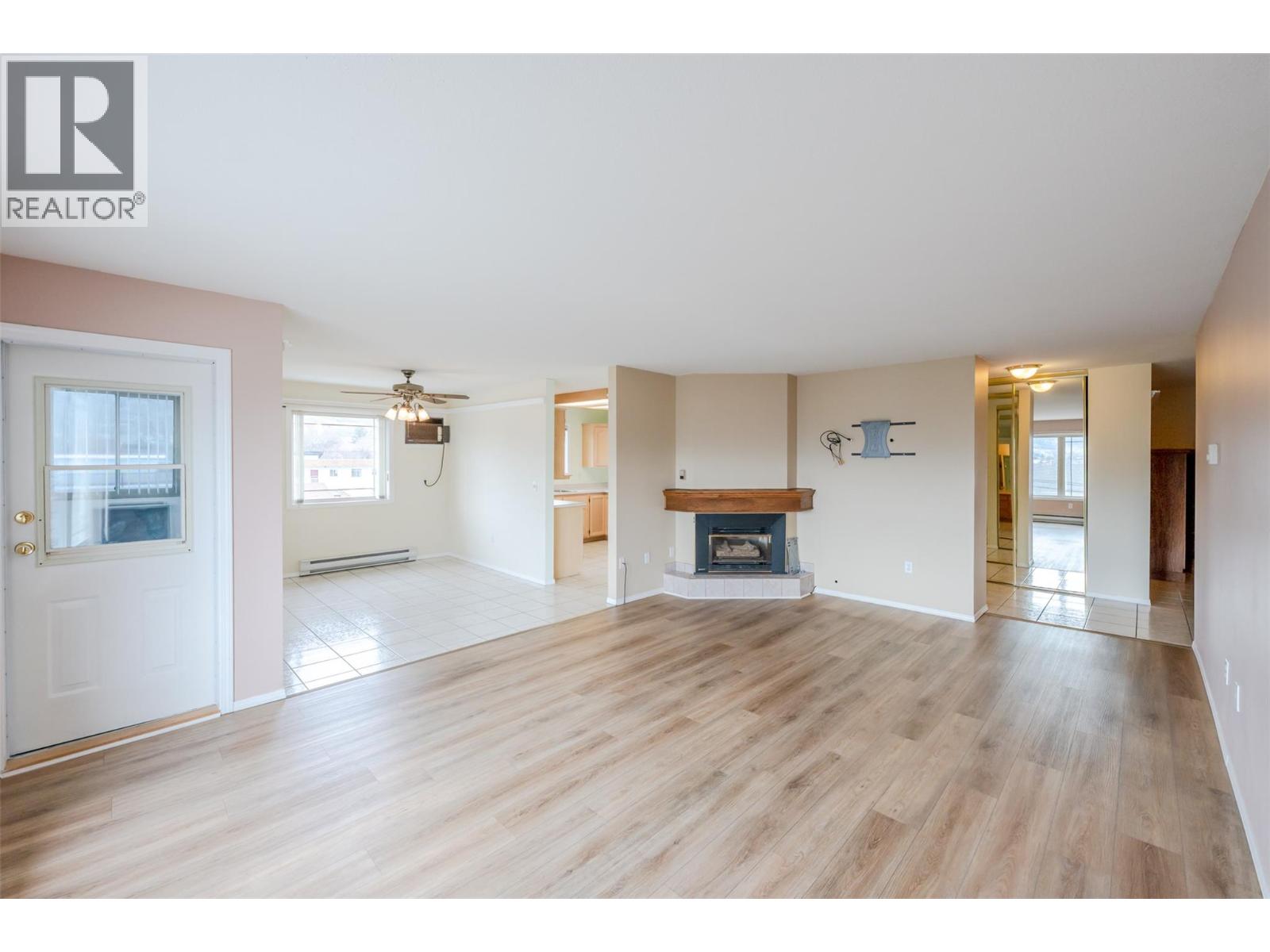 8302 68 Avenue Unit# 301, Osoyoos, British Columbia  V0H 1V7 - Photo 4 - 10379474