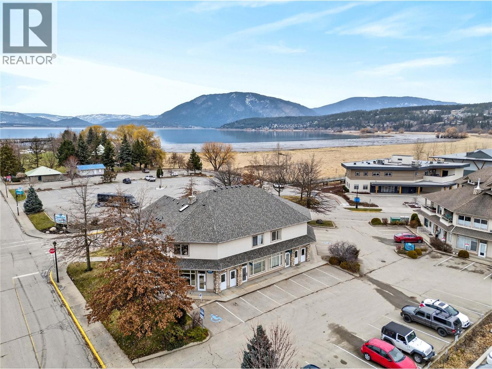 680 Marine Park Drive Unit# 1, salmon arm, British Columbia