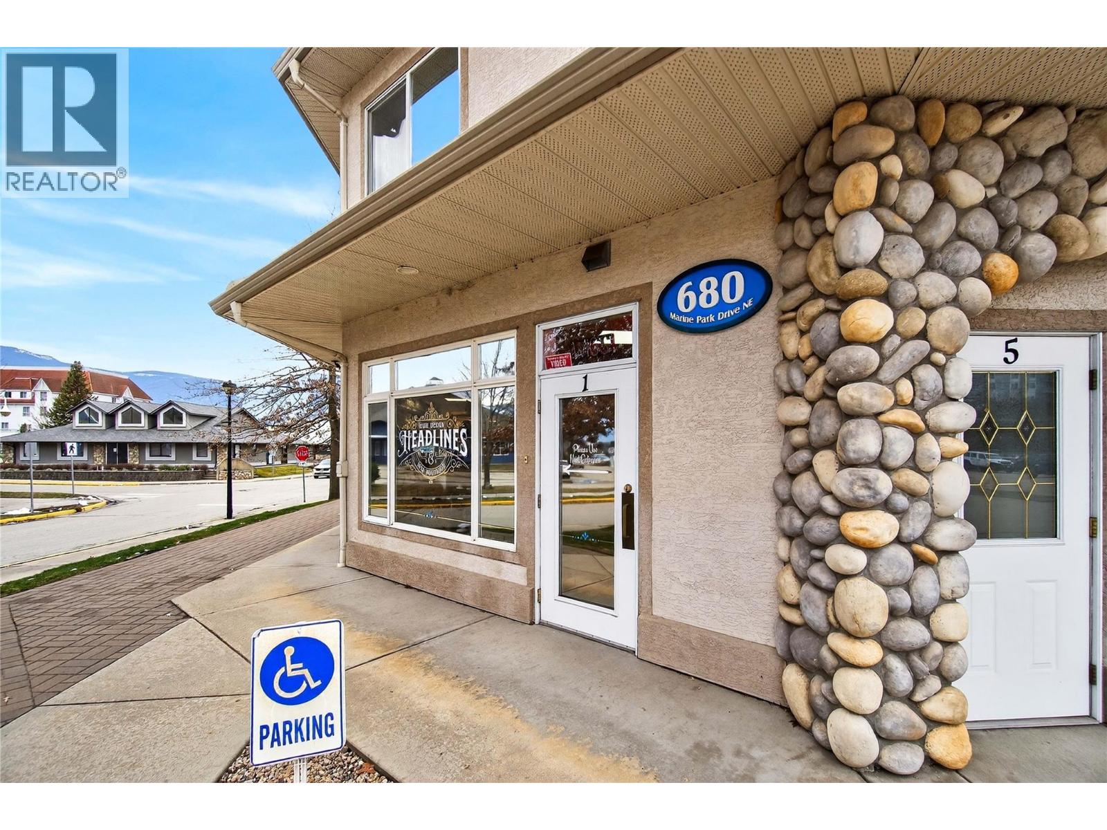 680 Marine Park Drive Unit# 1, Salmon Arm, British Columbia  V1E 3L4 - Photo 37 - 10378880