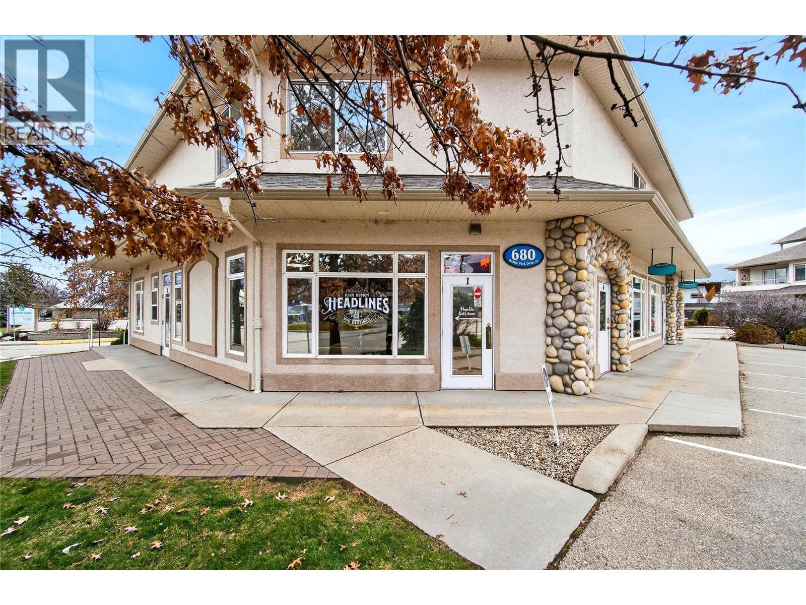 680 Marine Park Drive Unit# 1, Salmon Arm, British Columbia  V1E 3L4 - Photo 4 - 10378880