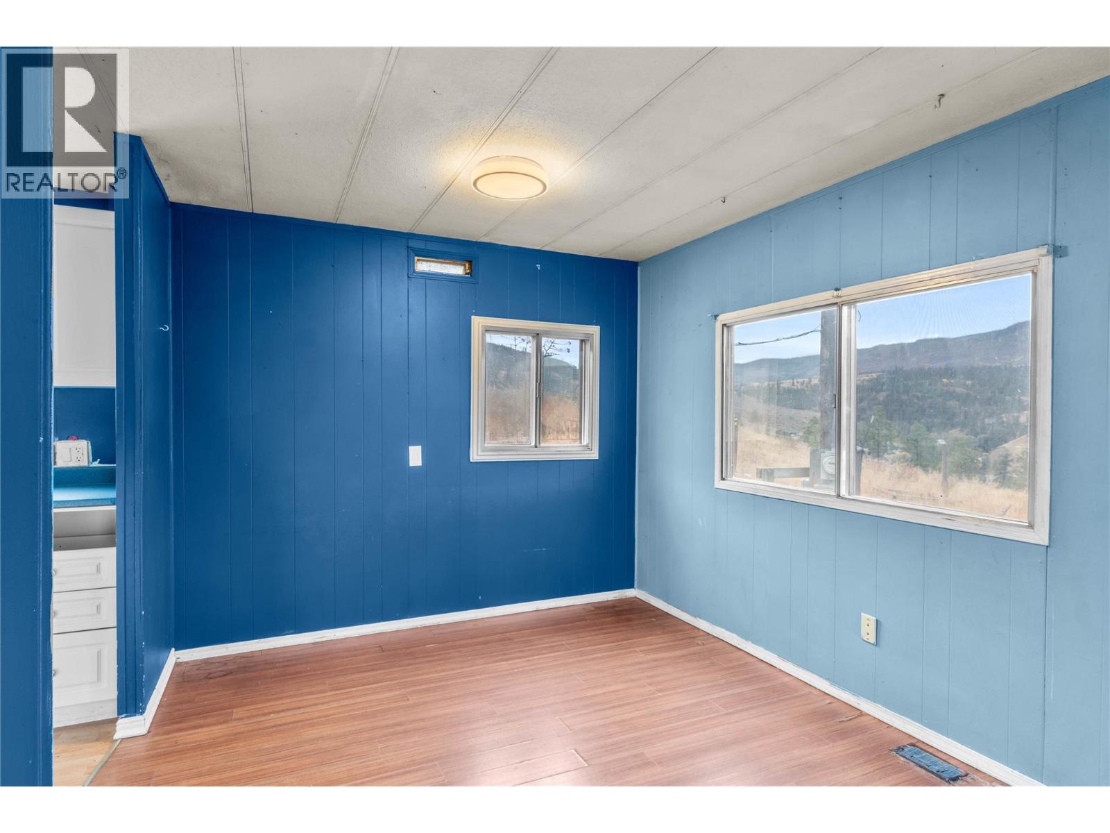 5165 Trans Canada Highway W, Kamloops, British Columbia  V1S 2A5 - Photo 11 - 10379895