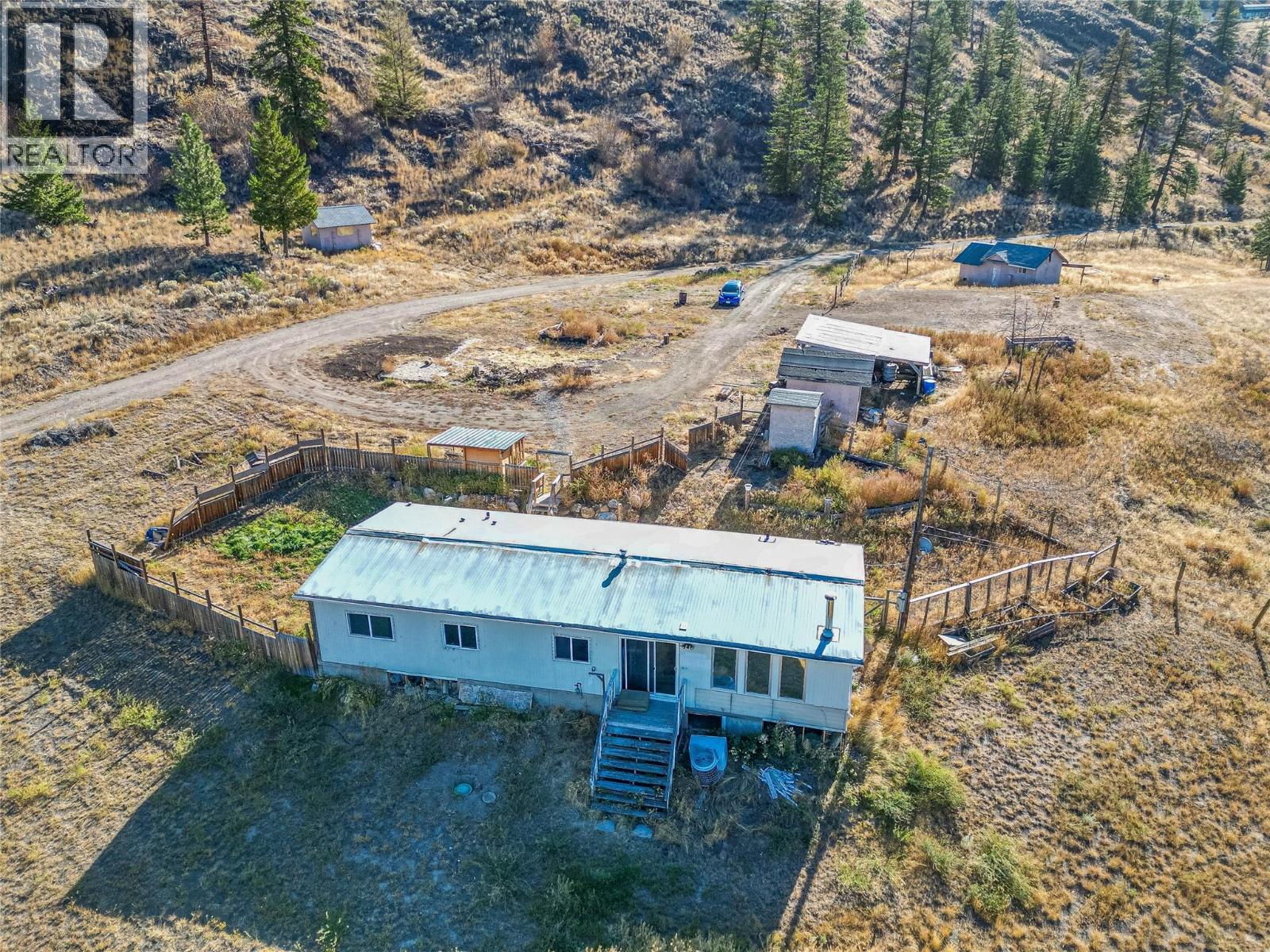 5165 Trans Canada Highway W, Kamloops, British Columbia  V1S 2A5 - Photo 26 - 10379895