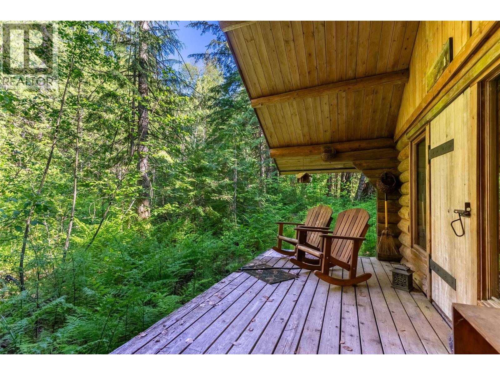 1415 Seymour River Road N, Seymour Arm, British Columbia  V0E 1M0 - Photo 11 - 10379634