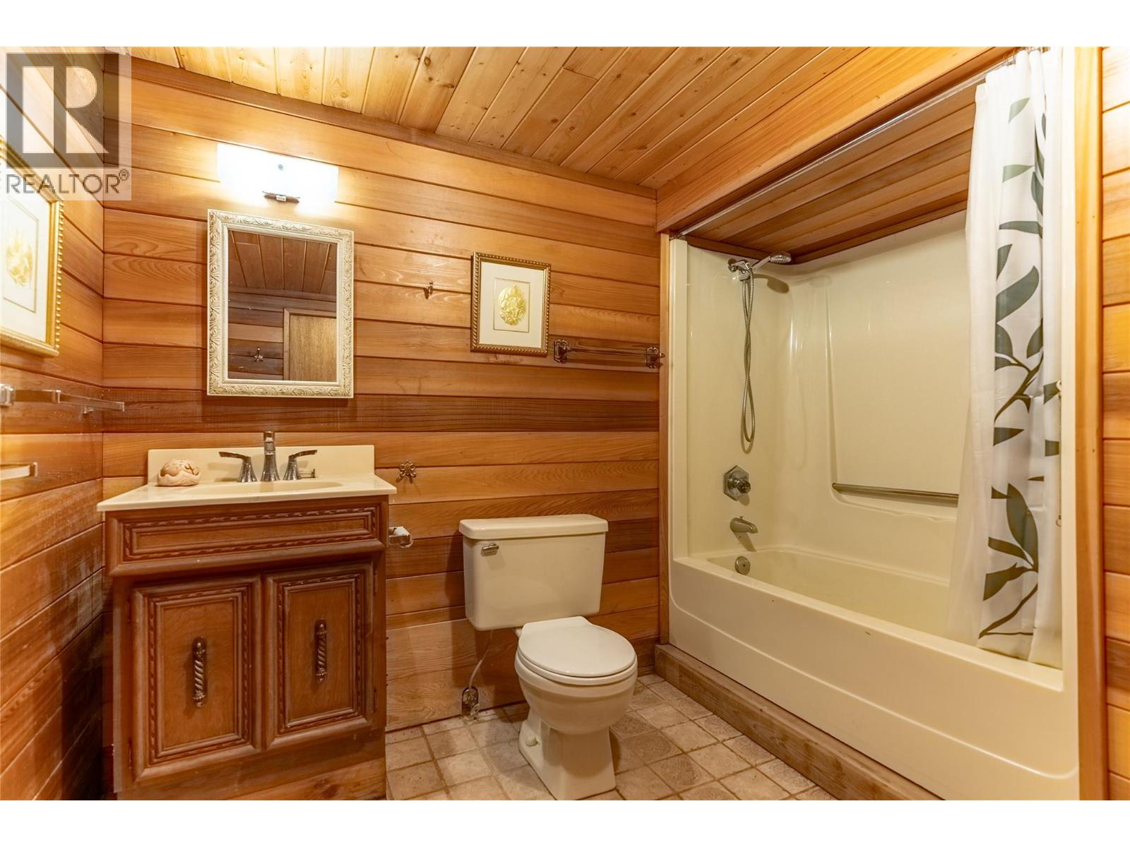 1415 Seymour River Road N, Seymour Arm, British Columbia  V0E 1M0 - Photo 19 - 10379634