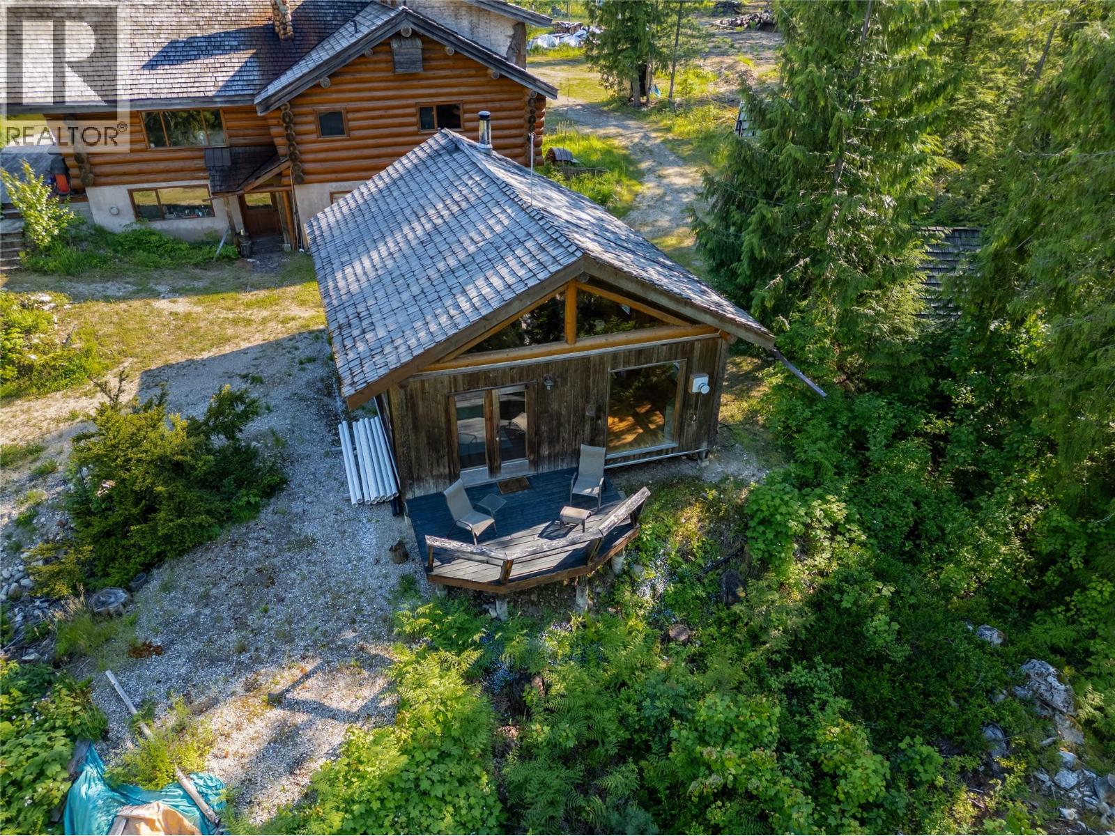 1415 Seymour River Road N, Seymour Arm, British Columbia  V0E 1M0 - Photo 25 - 10379634