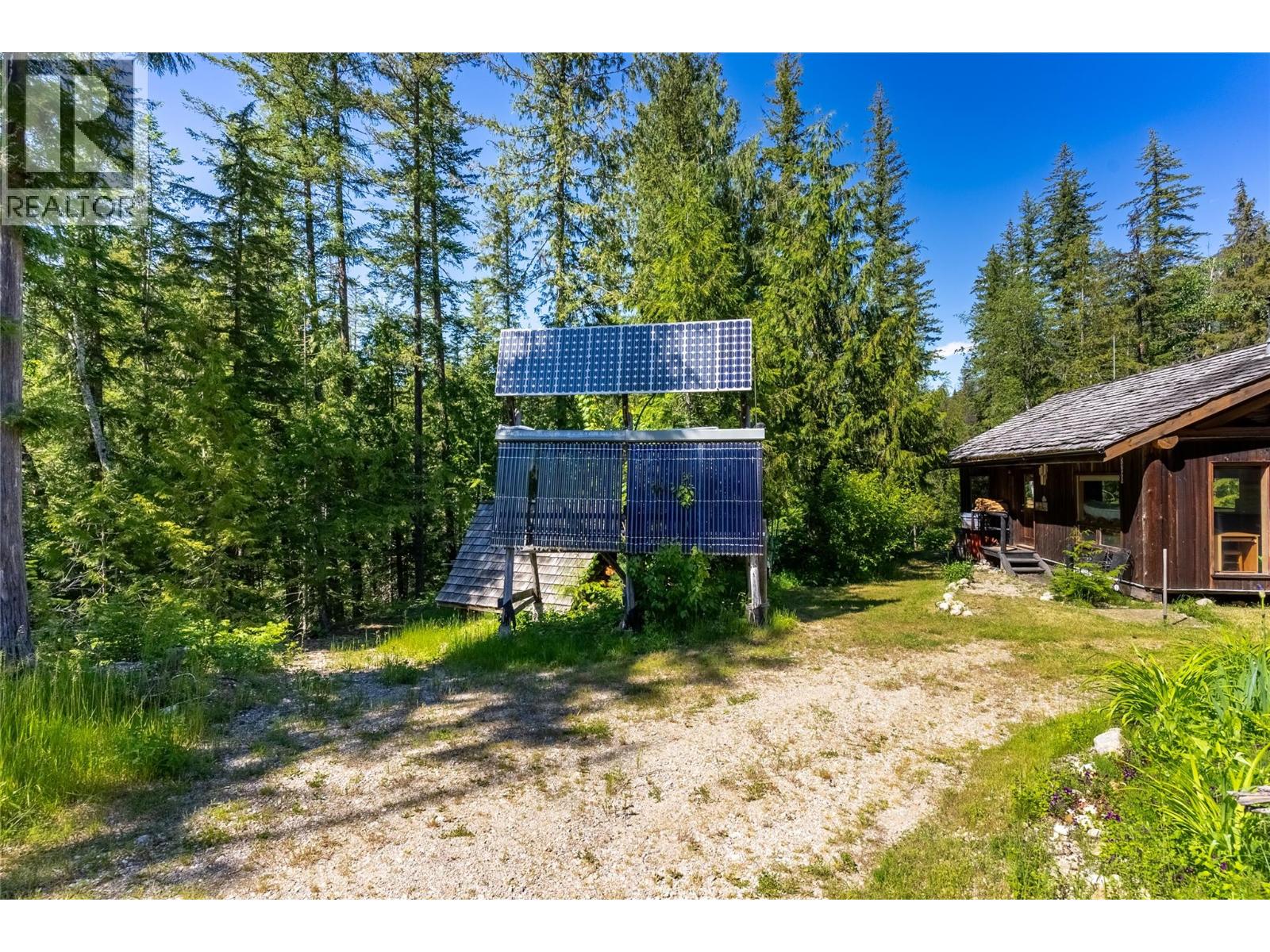1415 Seymour River Road N, Seymour Arm, British Columbia  V0E 1M0 - Photo 37 - 10379634