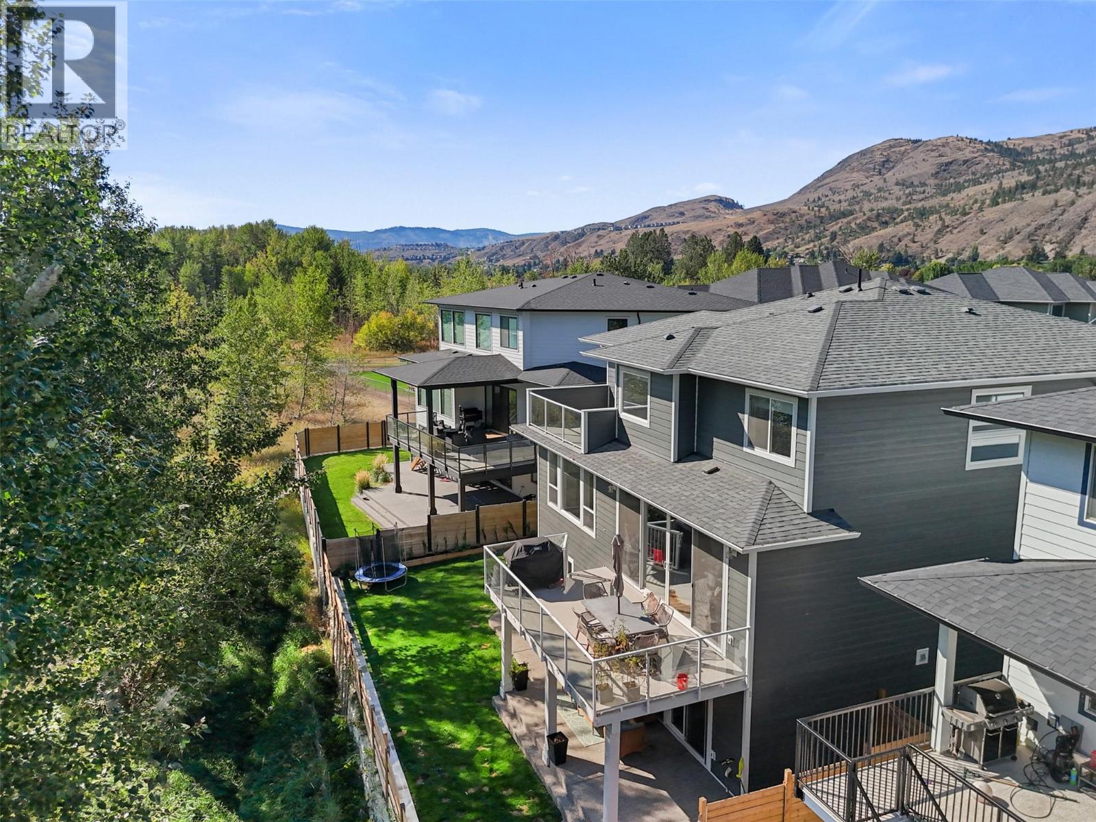 2742 Beachmount Crescent, Kamloops, British Columbia  V2B 0E6 - Photo 3 - 10379667