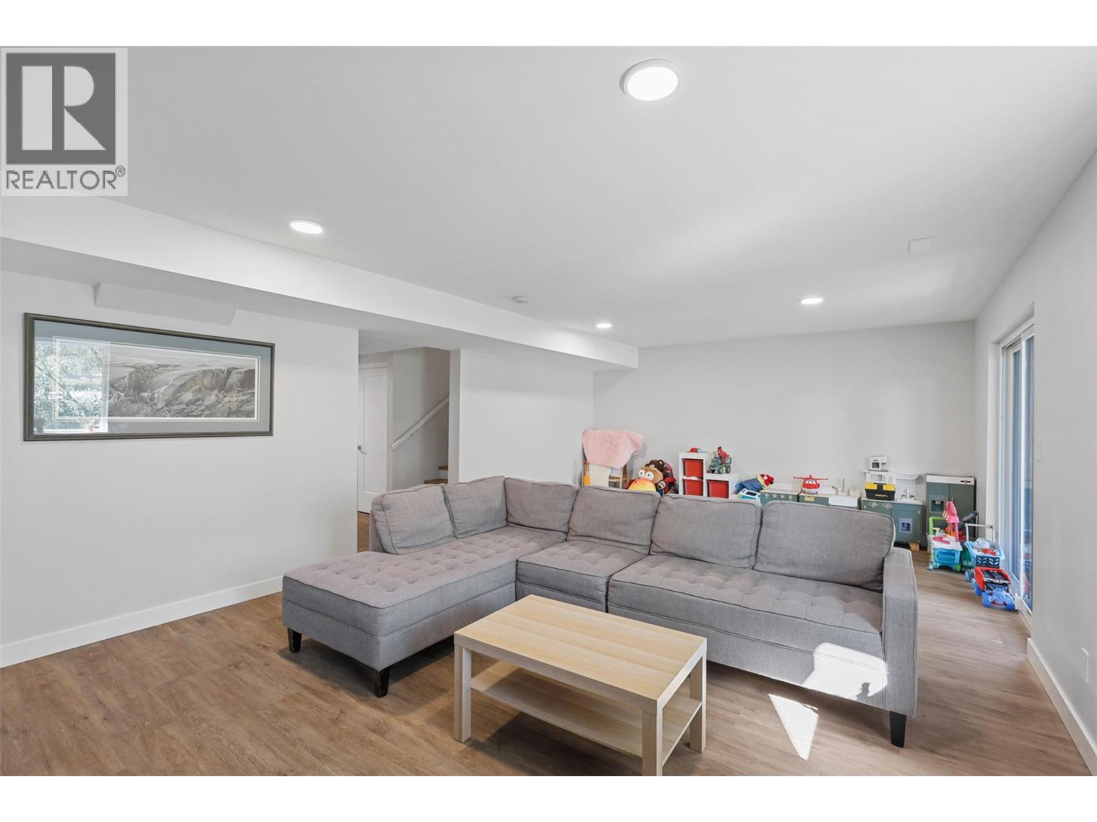 2742 Beachmount Crescent, Kamloops, British Columbia  V2B 0E6 - Photo 54 - 10379667