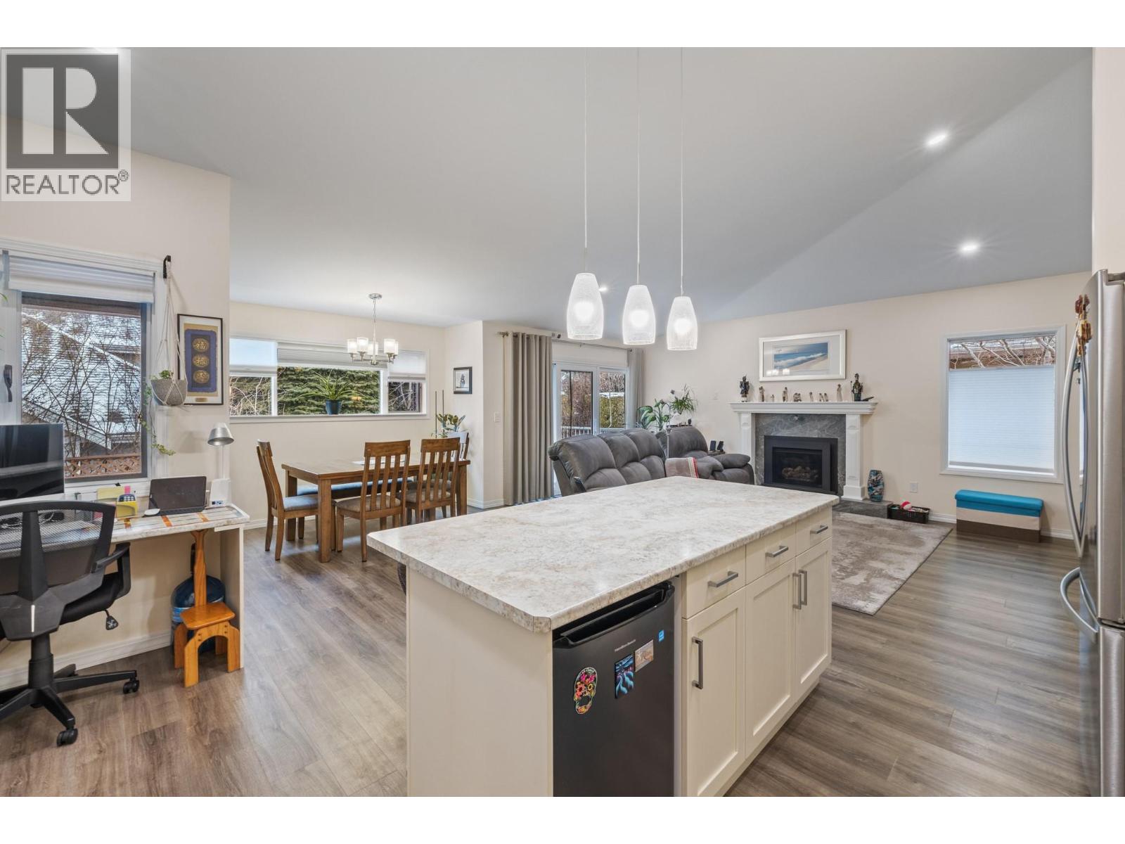 1873 Parkview Crescent Unit# 8, Kelowna, British Columbia  V1X 7G7 - Photo 4 - 10379744