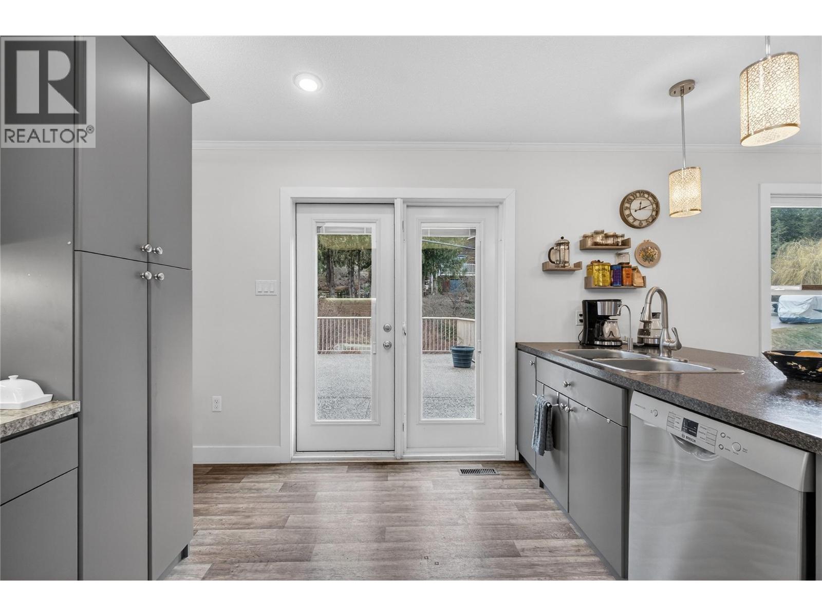 102 Gunter Ellison Road, Enderby, British Columbia  V4Y 4G1 - Photo 13 - 10378100