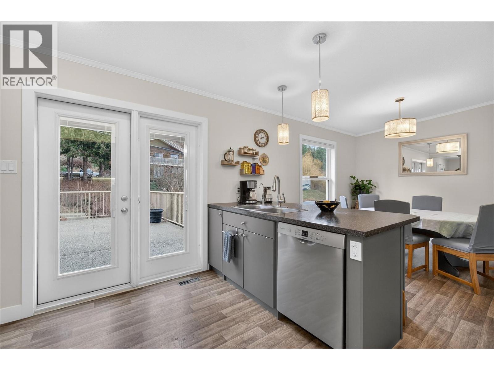 102 Gunter Ellison Road, Enderby, British Columbia  V4Y 4G1 - Photo 8 - 10378100