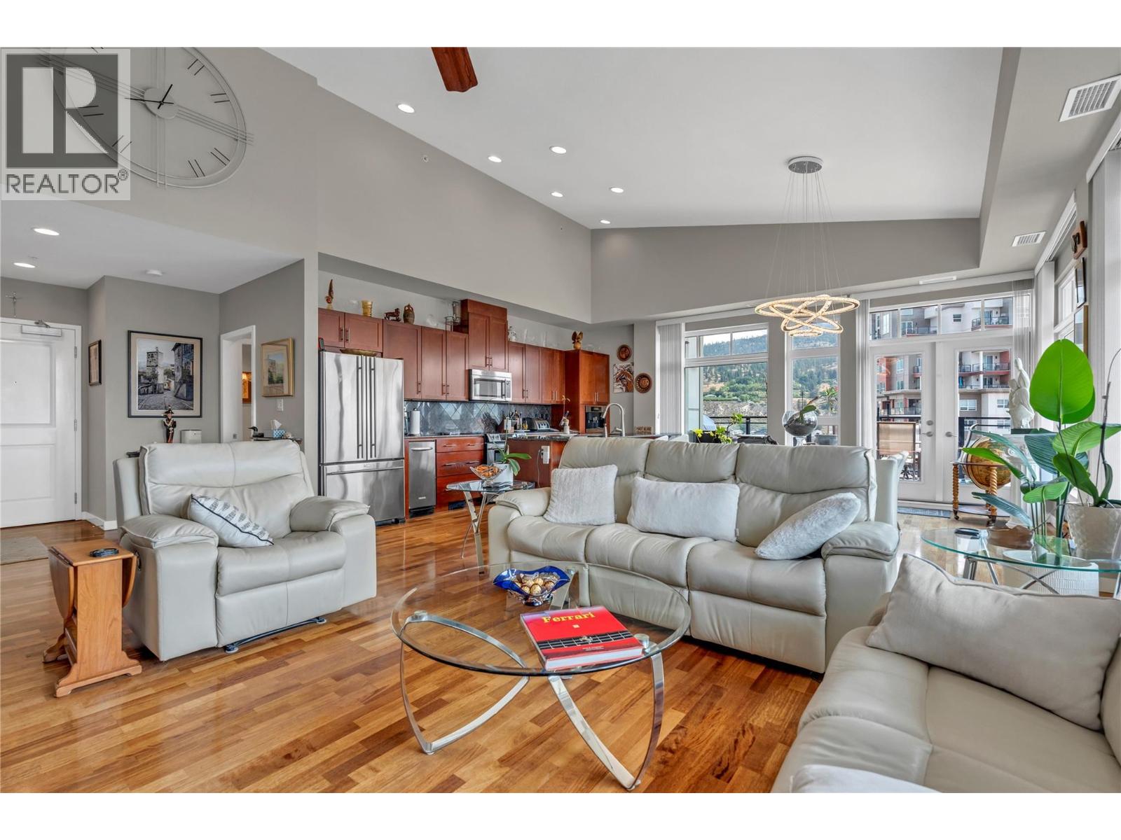 3301 Skaha Lake Road Unit# 803, Penticton, British Columbia  V2A 6G6 - Photo 6 - 10379921