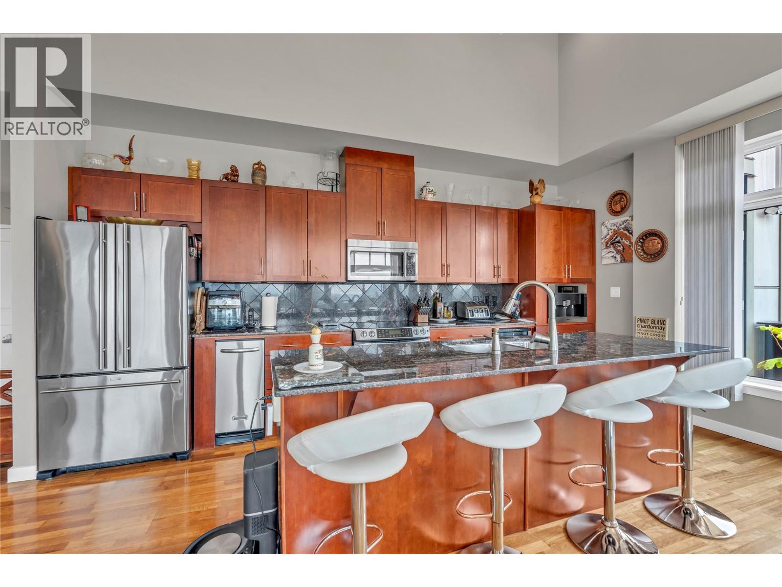 3301 Skaha Lake Road Unit# 803, Penticton, British Columbia  V2A 6G6 - Photo 9 - 10379921