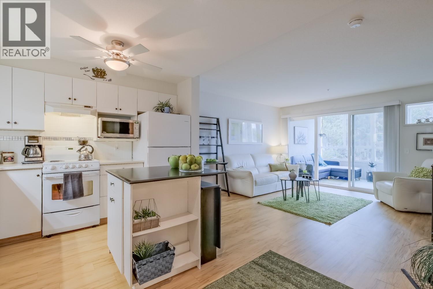 920 Saskatoon Road Unit# 215, Kelowna, British Columbia  V1X 7P8 - Photo 2 - 10379905