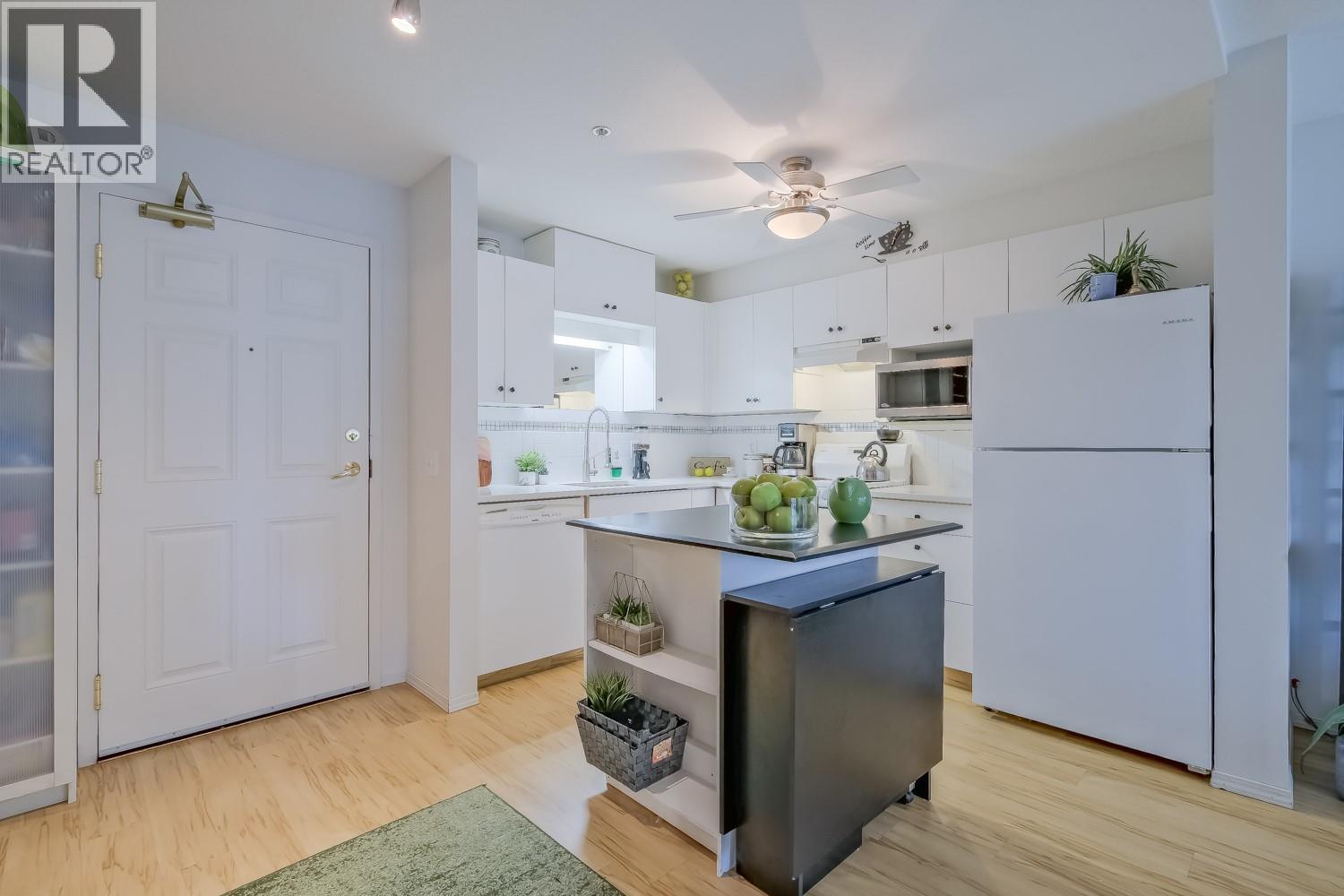920 Saskatoon Road Unit# 215, Kelowna, British Columbia  V1X 7P8 - Photo 3 - 10379905