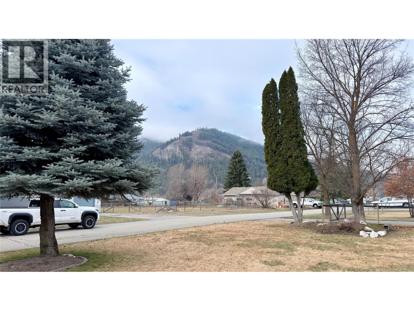 461 Eighth Avenue, Midway, British Columbia  V0H 1M0 - Photo 14 - 10379900