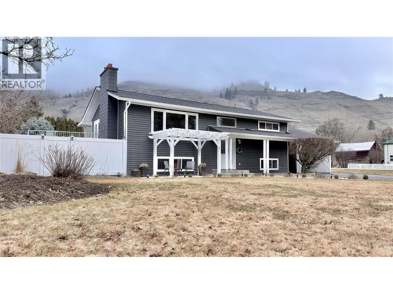 461 Eighth Avenue, Midway, British Columbia  V0H 1M0 - Photo 6 - 10379900