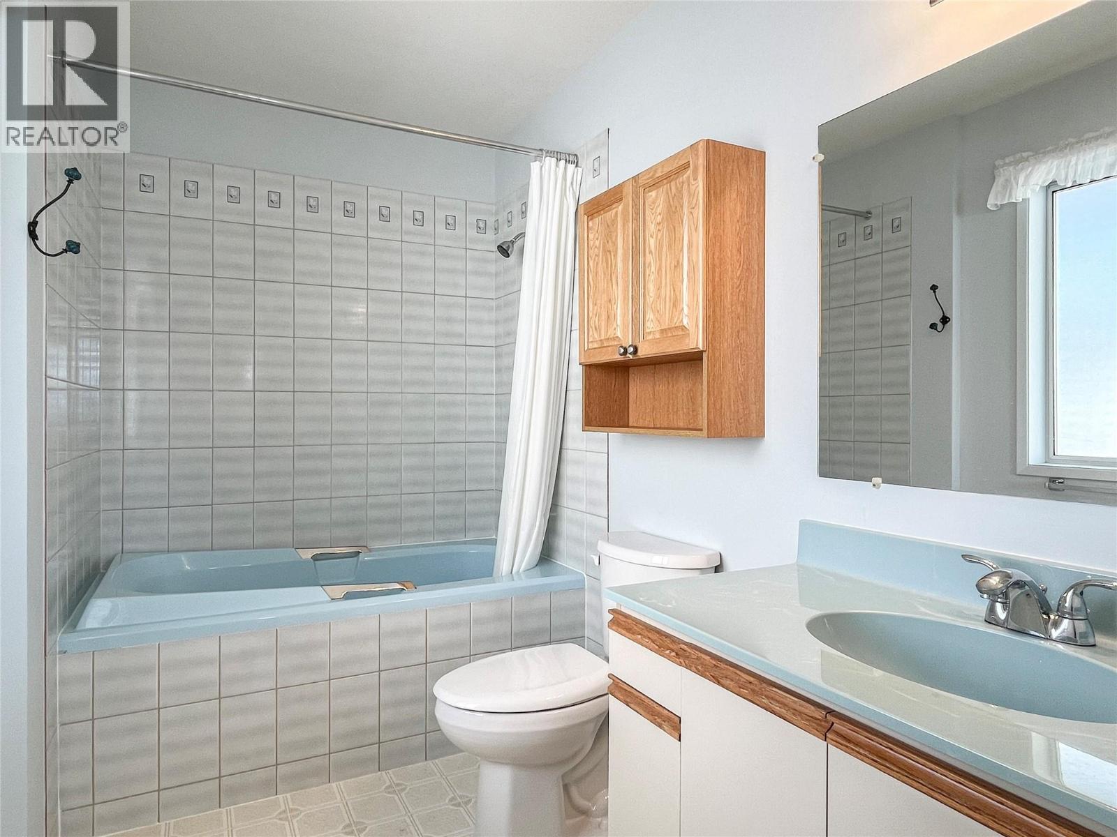 8 Bayview Crescent, Osoyoos, British Columbia  V0H 1V6 - Photo 54 - 10379861