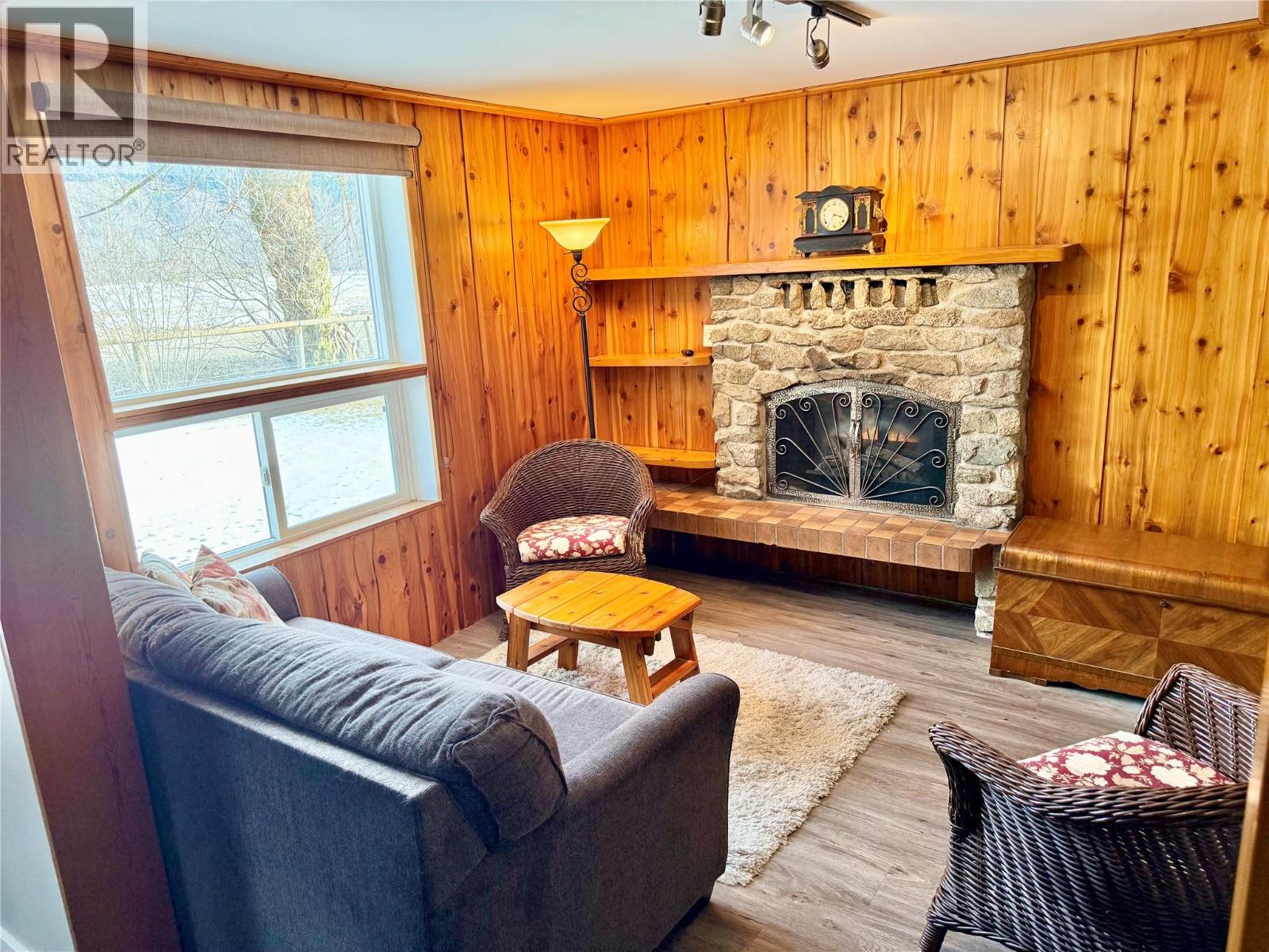 12451 Brown Creek Road, Grand Forks, British Columbia  V0H 1H8 - Photo 19 - 10379628