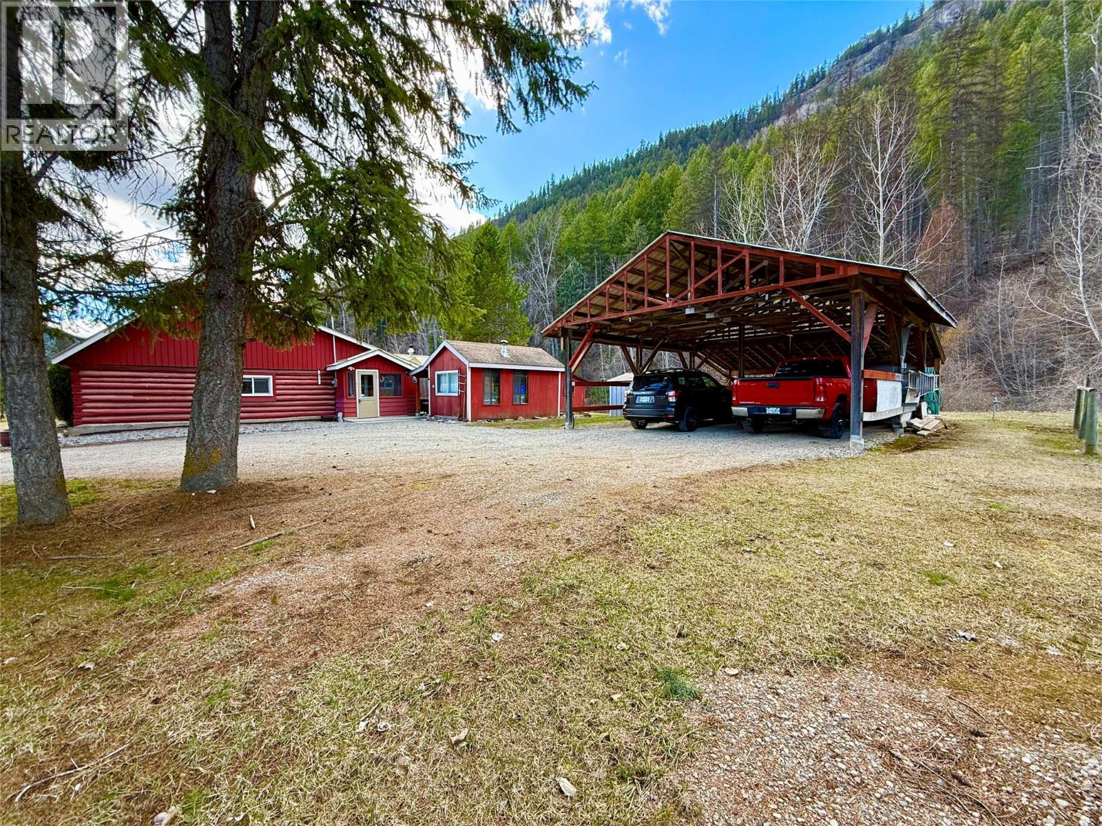 12451 Brown Creek Road, Grand Forks, British Columbia  V0H 1H8 - Photo 3 - 10379628