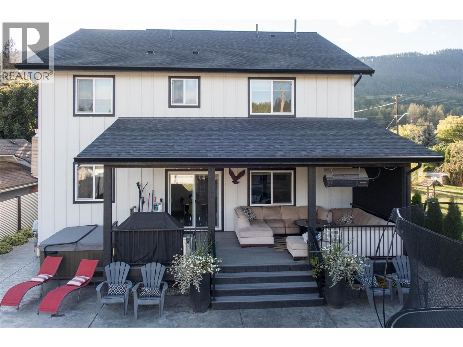 2253 Shuswap Avenue, Lumby, British Columbia  V0E 2G0 - Photo 39 - 10379801