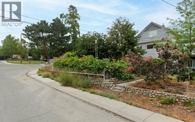 200 Abbott Street, Penticton, British Columbia  V2A 4J4 - Photo 1 - 10379927