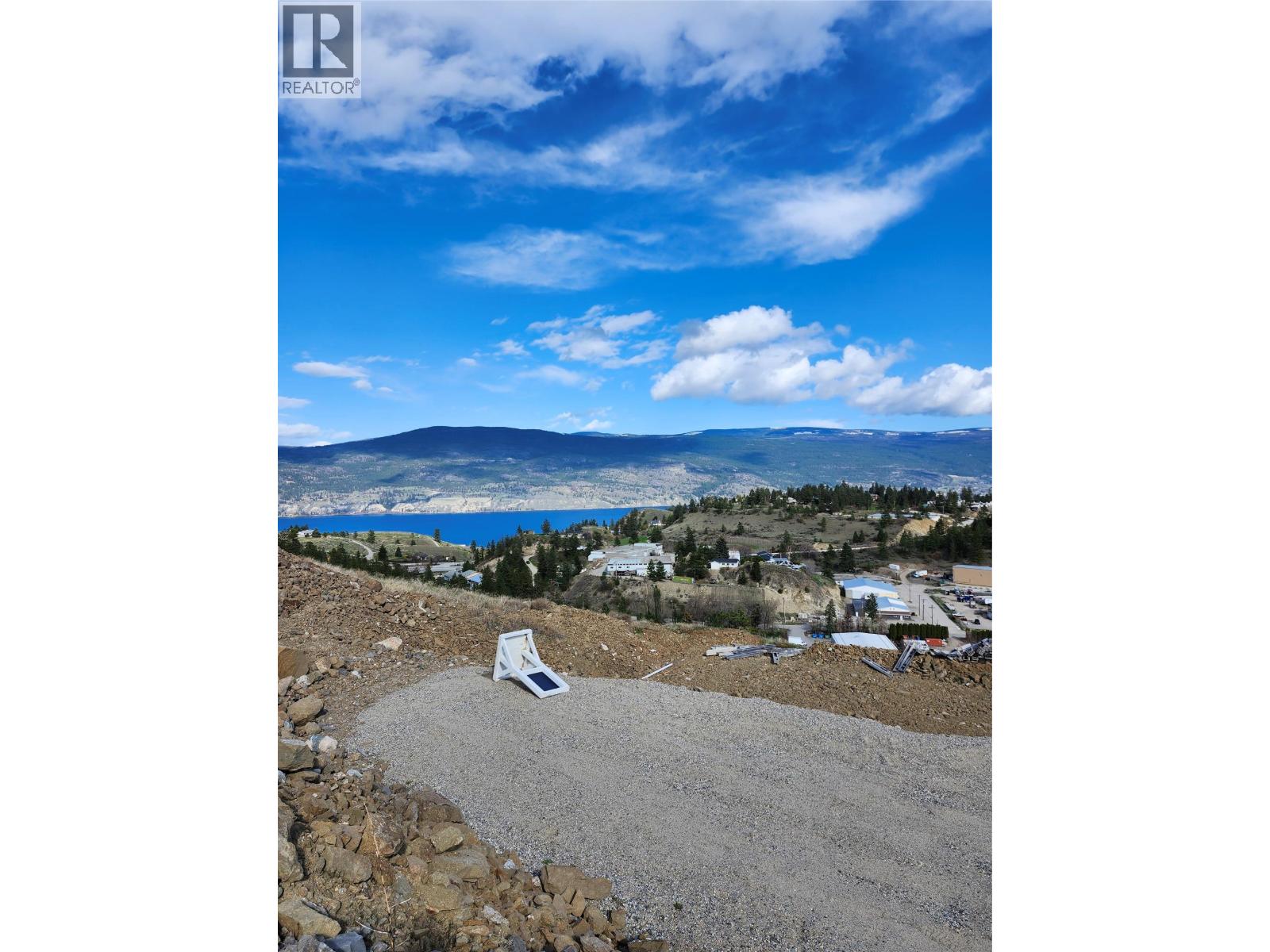 17523 Sanborn Street, Summerland, British Columbia  V0H 1Z3 - Photo 6 - 10379786