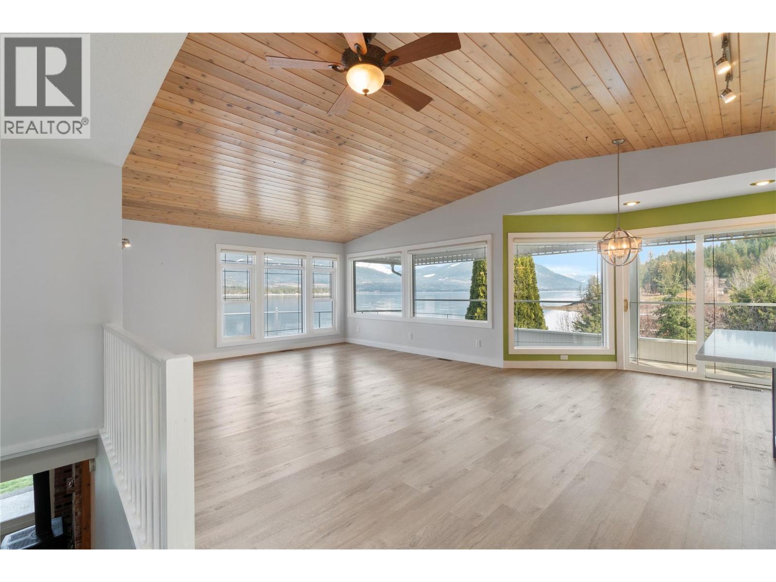 3533 Eagle Bay Road, Blind Bay, British Columbia  V0E 1H1 - Photo 13 - 10379571