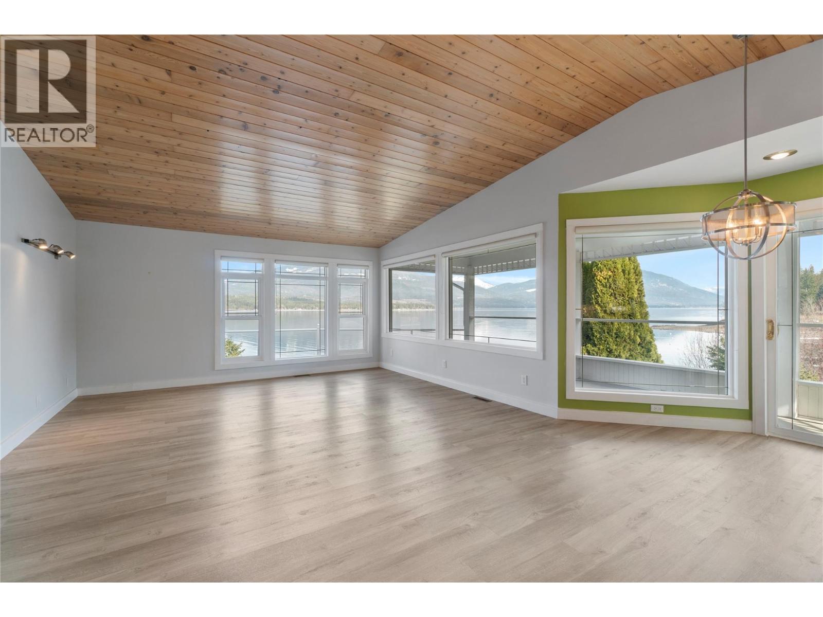 3533 Eagle Bay Road, Blind Bay, British Columbia  V0E 1H1 - Photo 14 - 10379571