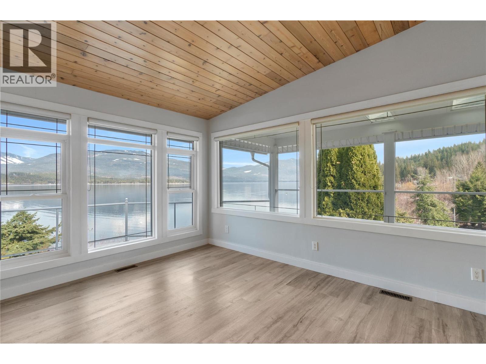 3533 Eagle Bay Road, Blind Bay, British Columbia  V0E 1H1 - Photo 15 - 10379571