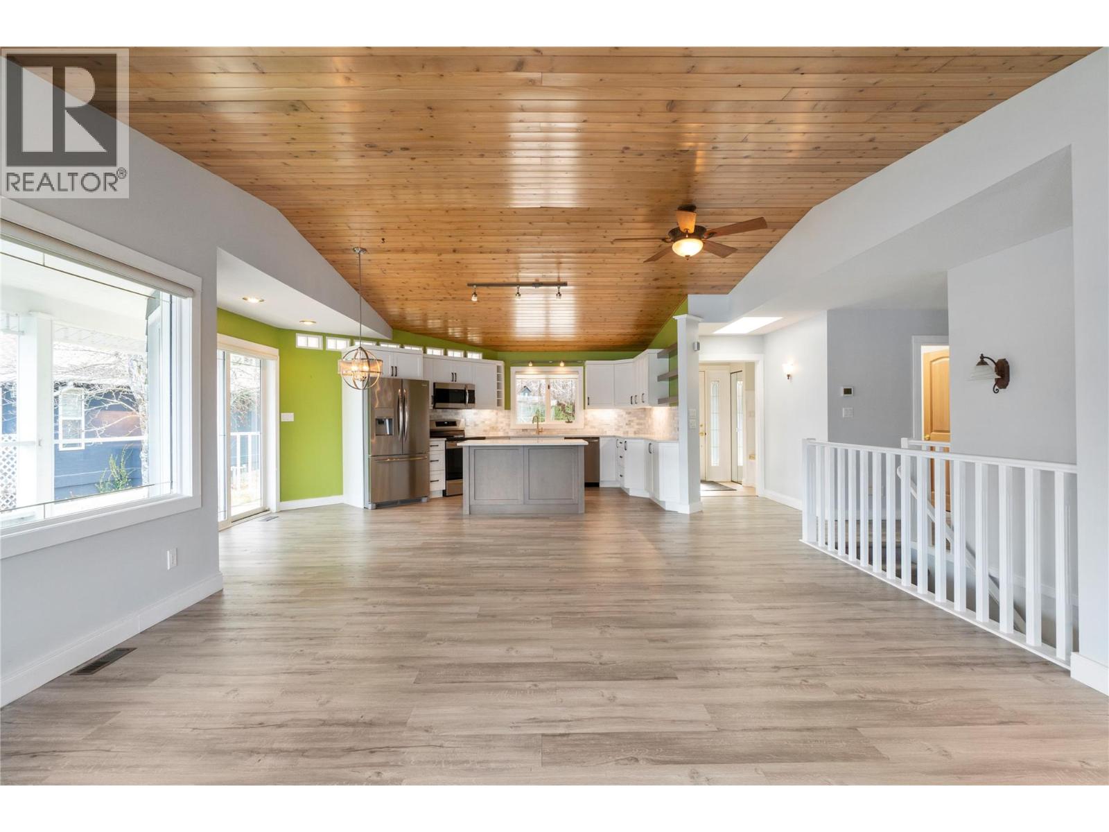 3533 Eagle Bay Road, Blind Bay, British Columbia  V0E 1H1 - Photo 16 - 10379571