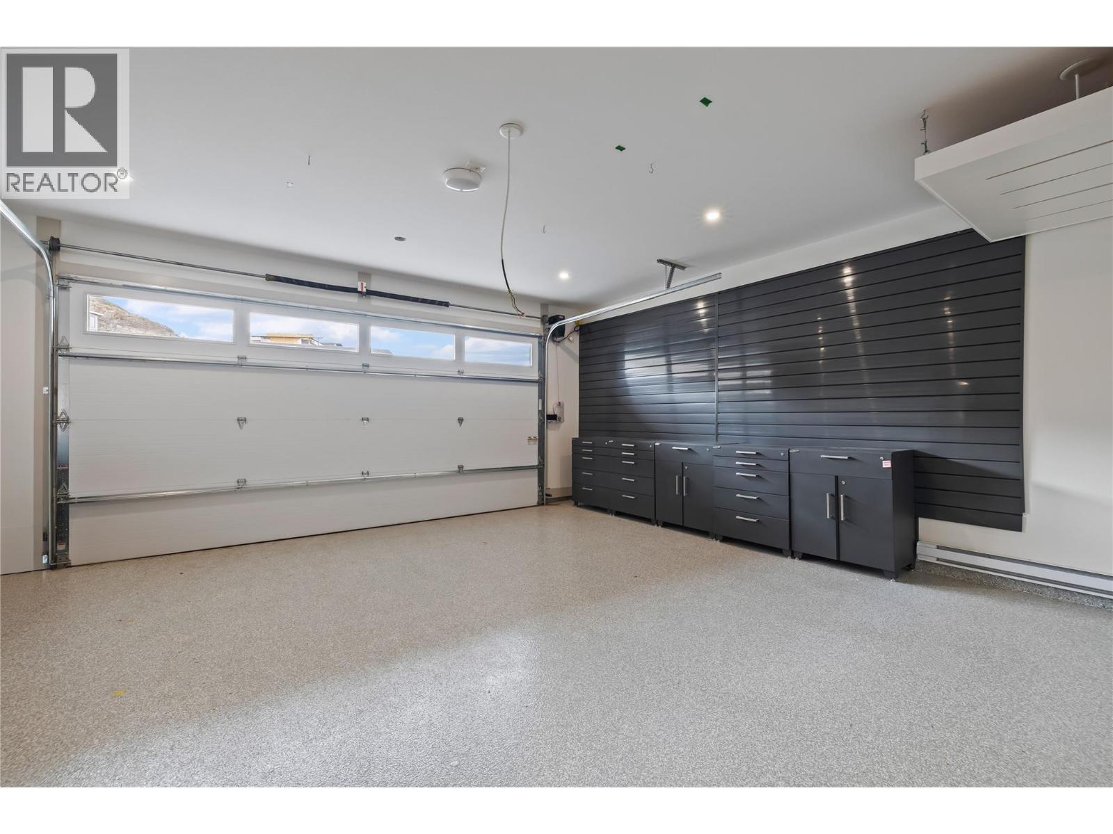 1062 Emslie Street, Kelowna, British Columbia  V1W 0C3 - Photo 35 - 10379890