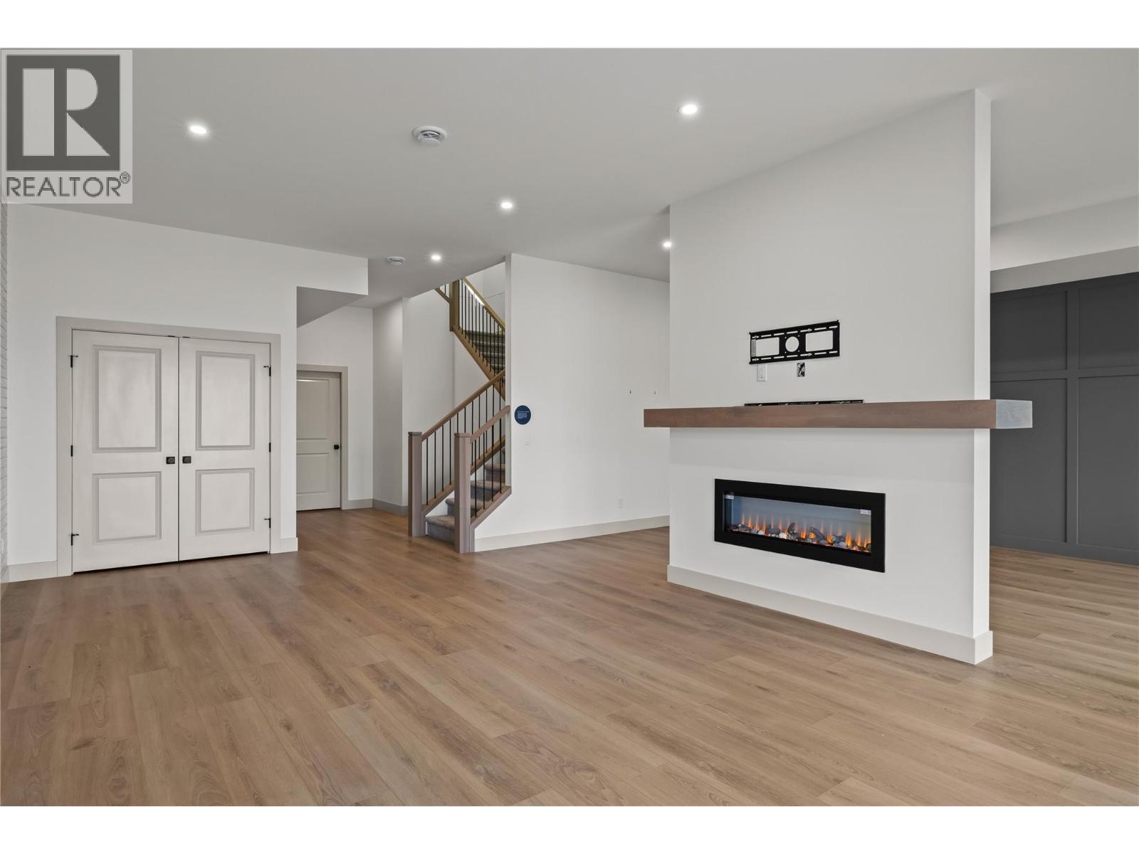 1062 Emslie Street, Kelowna, British Columbia  V1W 0C3 - Photo 49 - 10379890