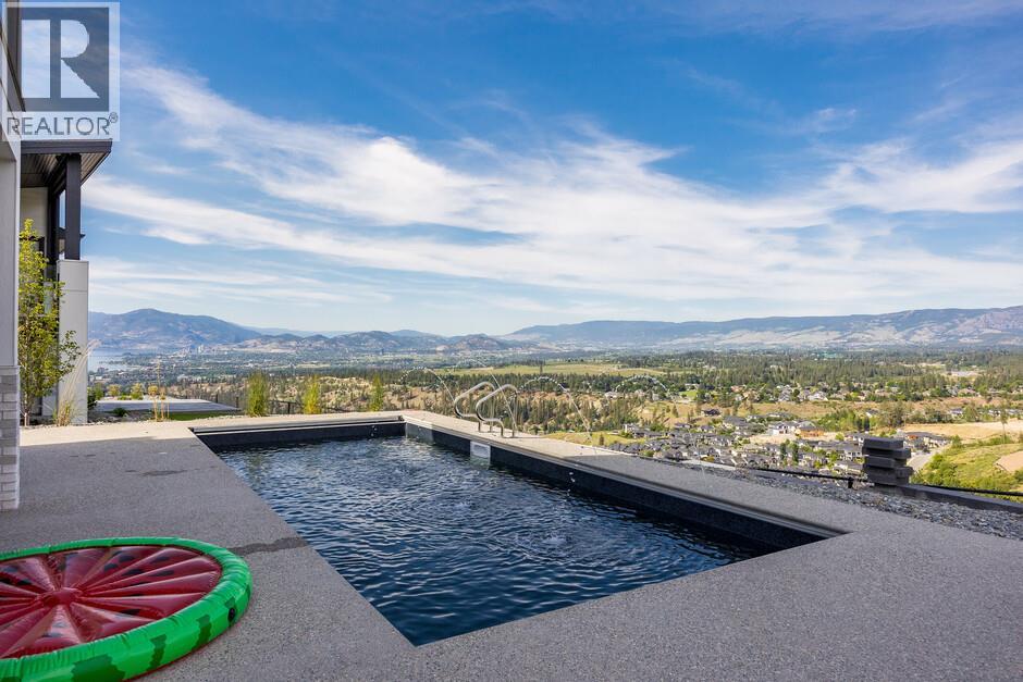 1062 Emslie Street, Kelowna, British Columbia  V1W 0C3 - Photo 6 - 10379890
